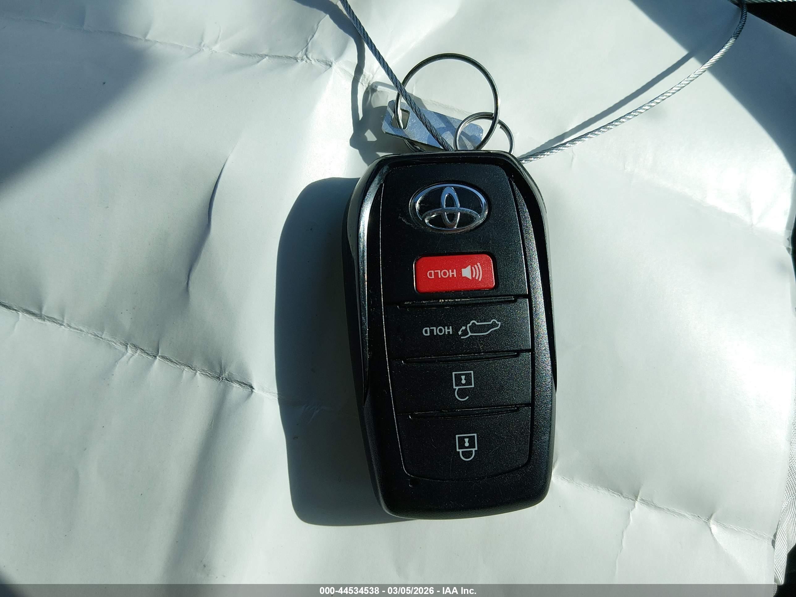 TOYOTA GRAND image 11