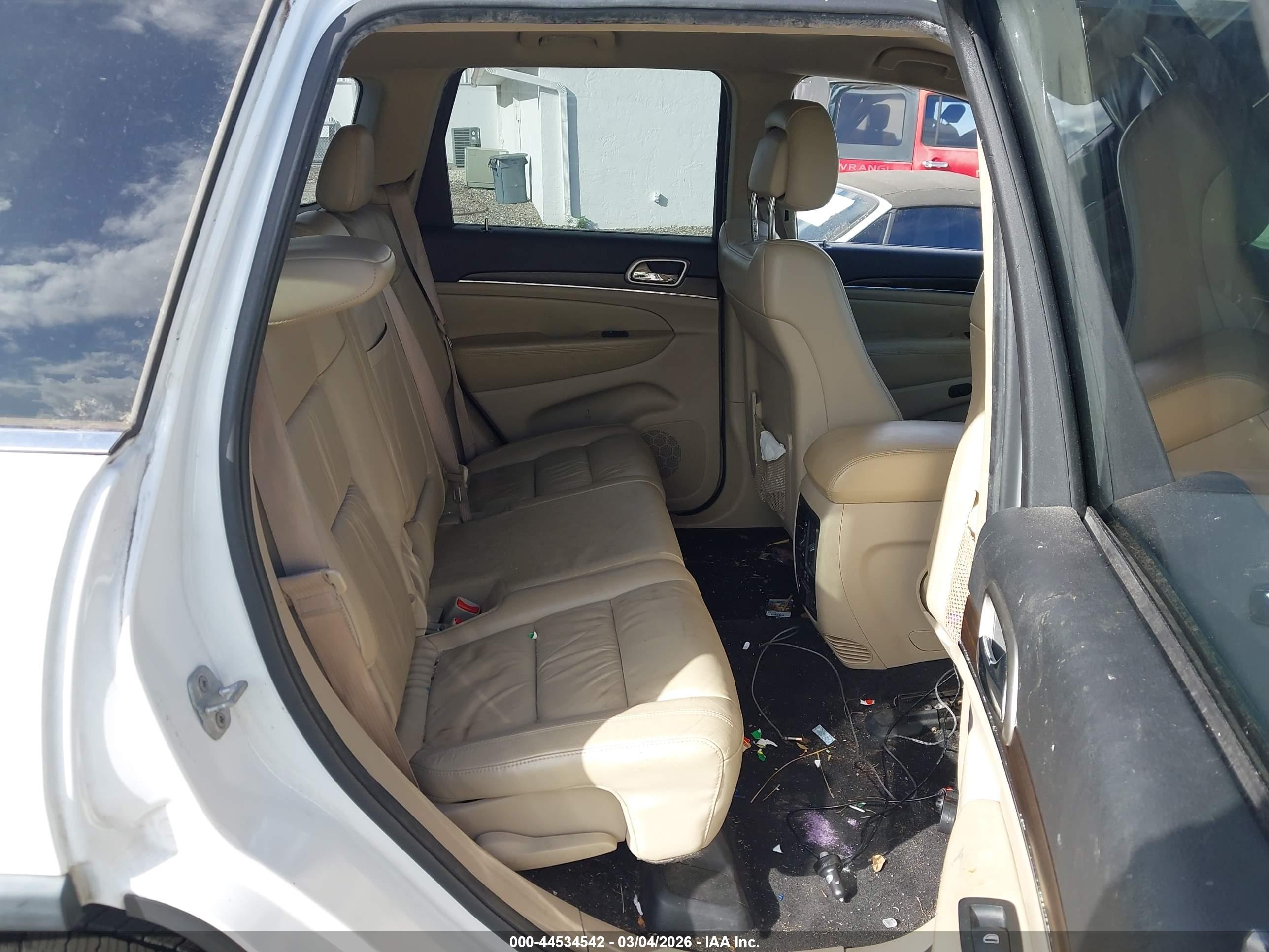 JEEP GRAND image 8