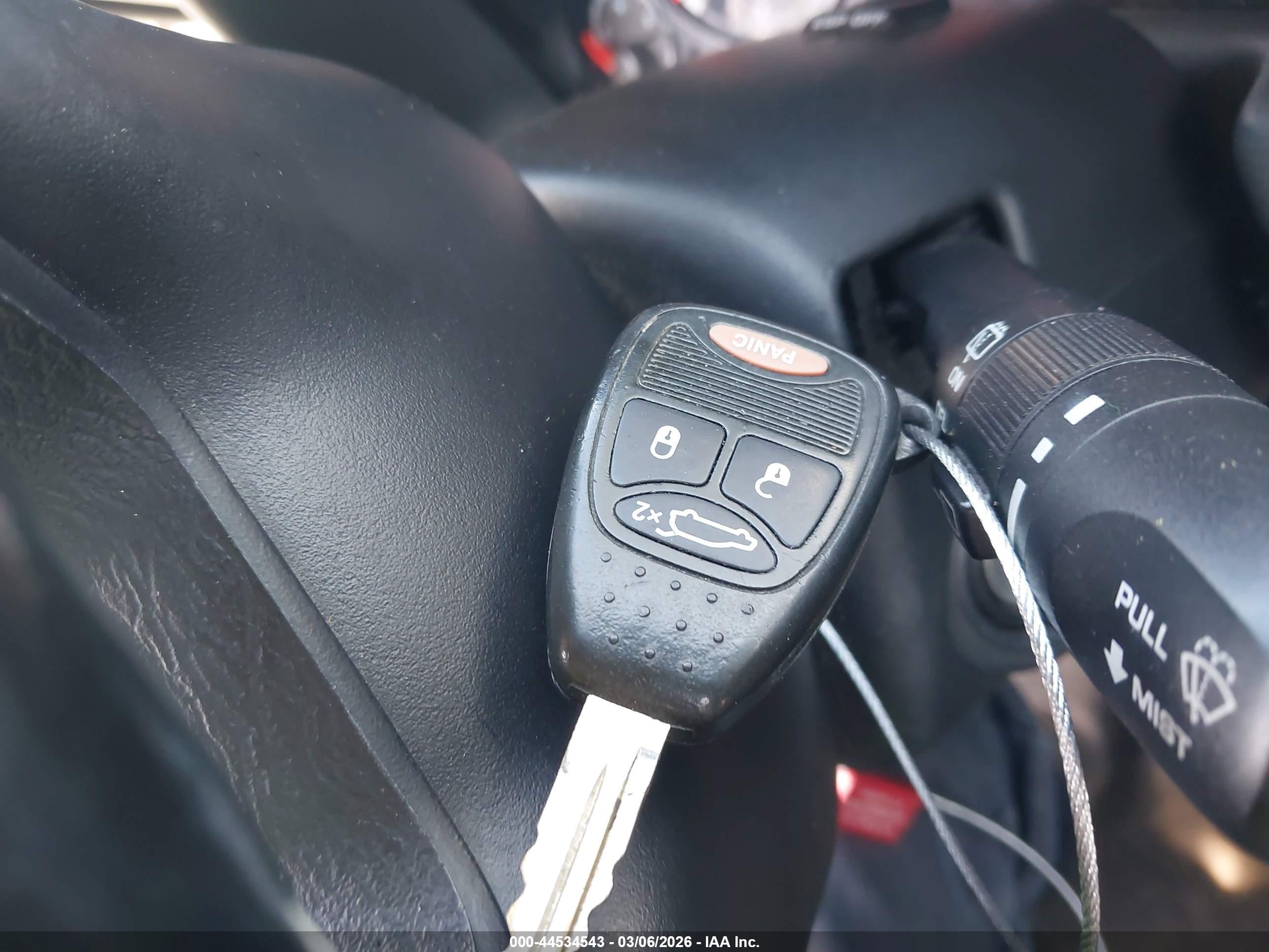 JEEP LIBERTY image 11