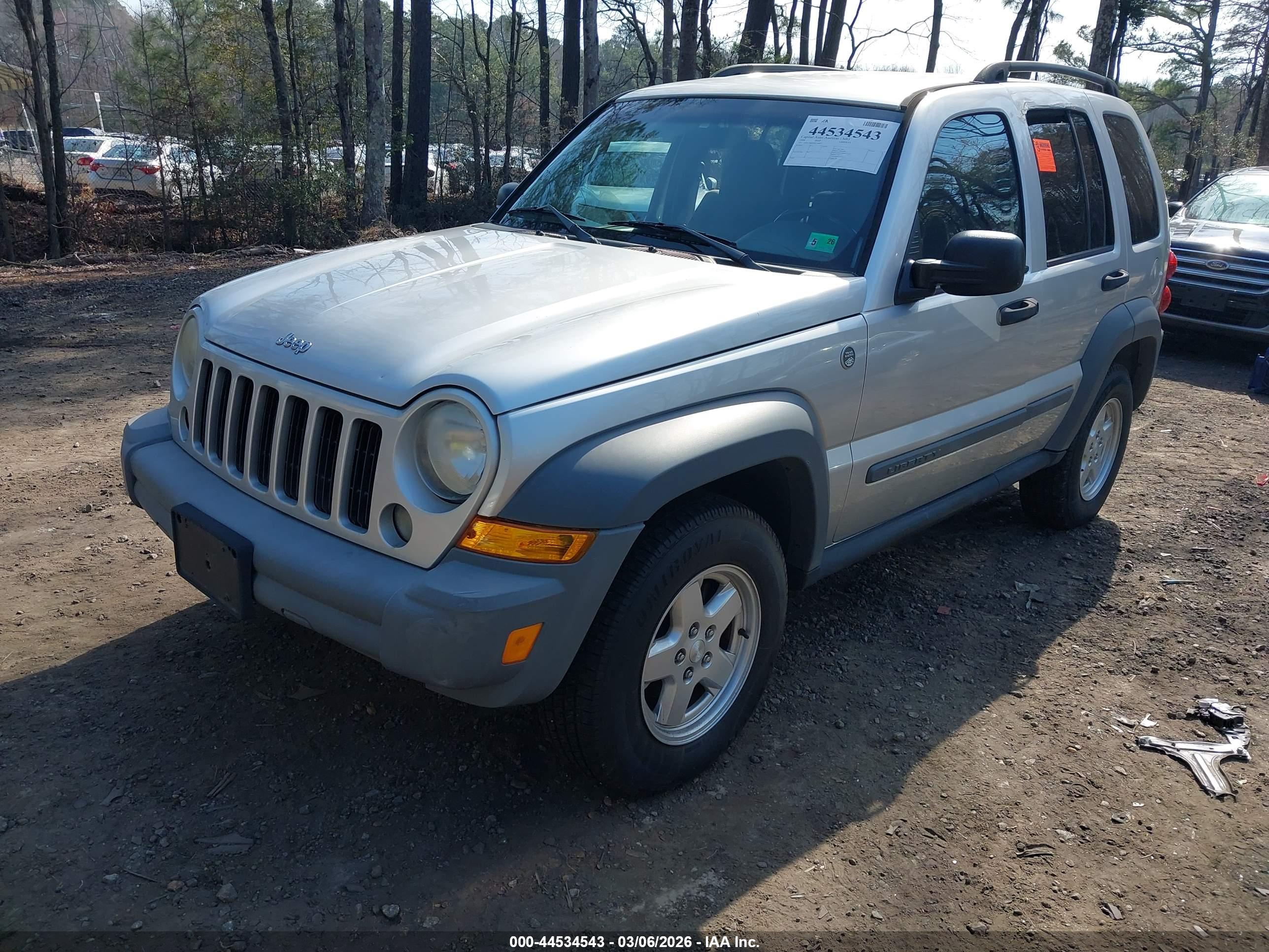 JEEP LIBERTY image 2