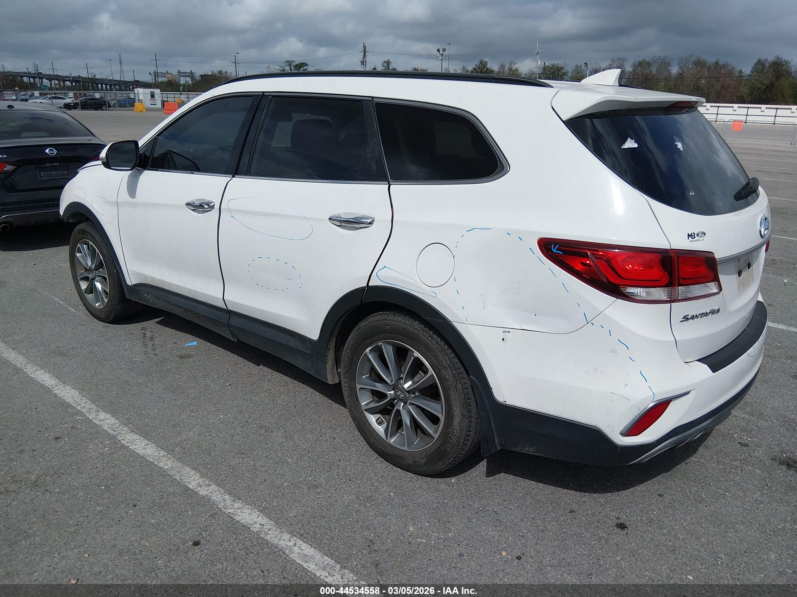 HYUNDAI SANTA image 3