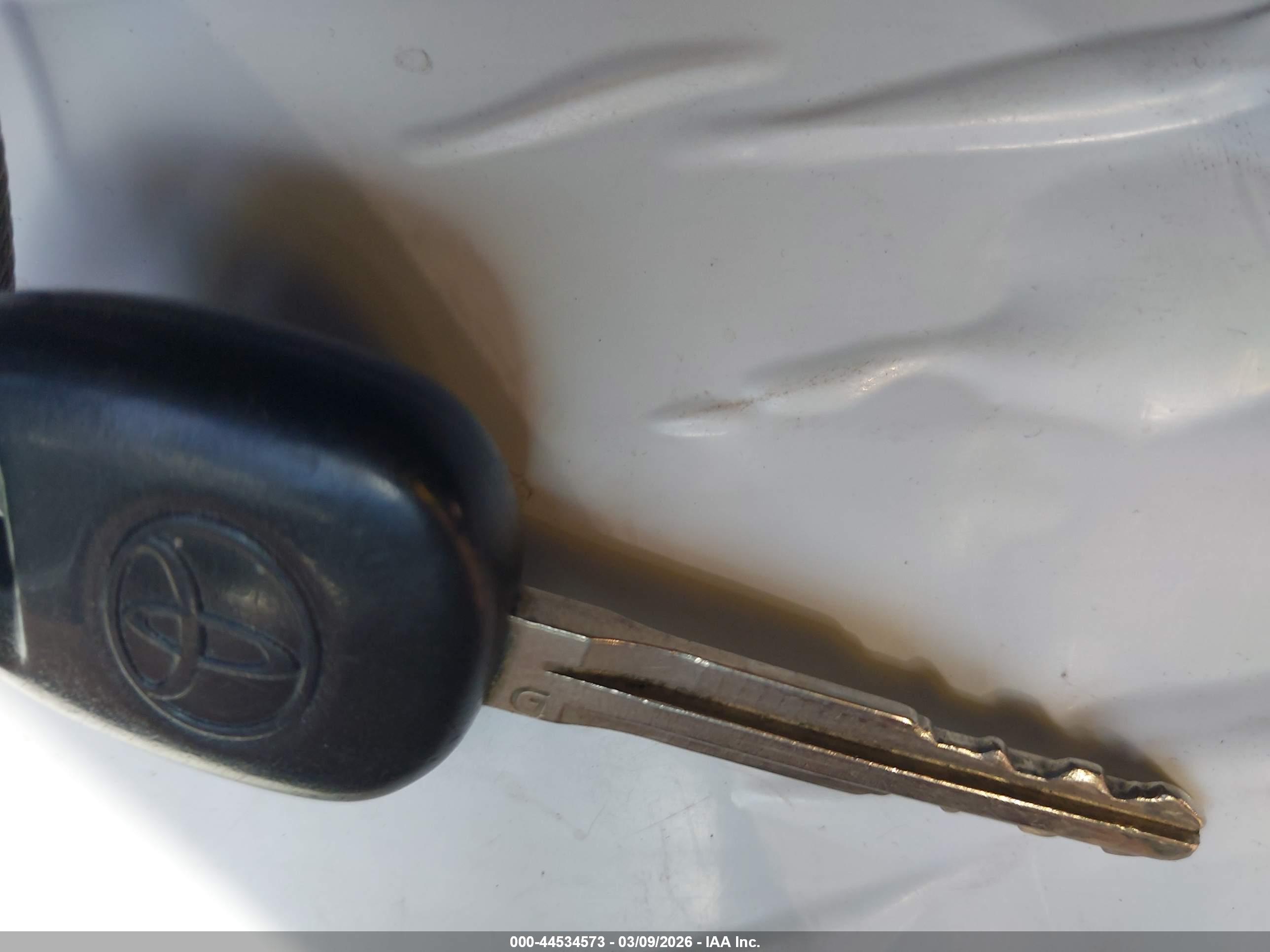 TOYOTA TACOMA image 11