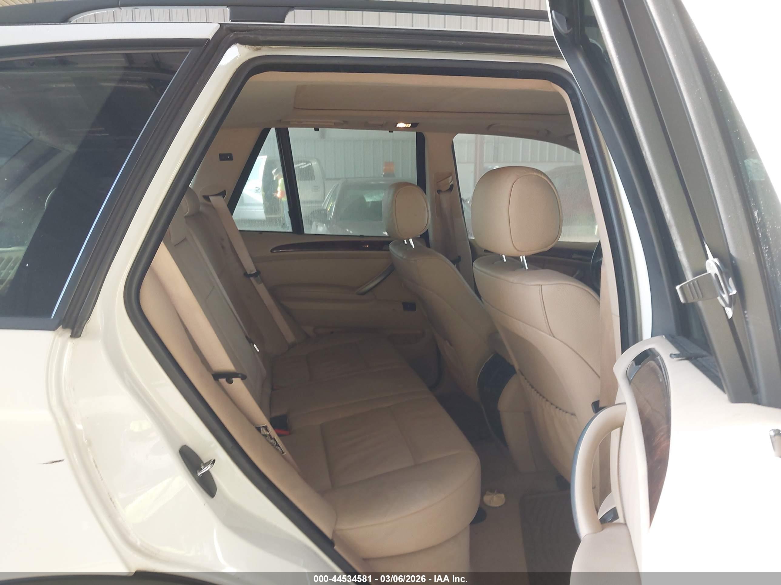 BMW X5 image 8