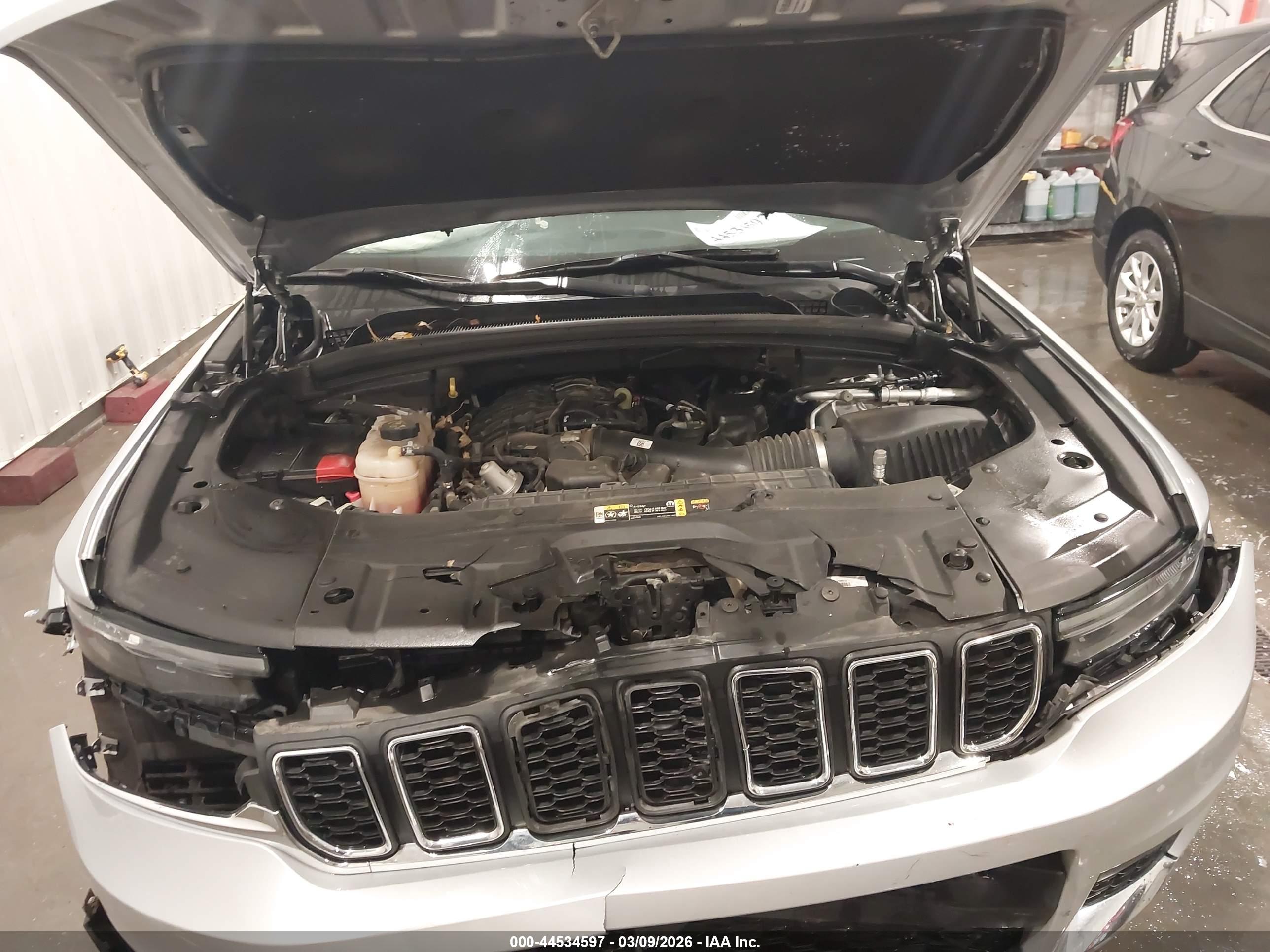 JEEP GRAND image 10