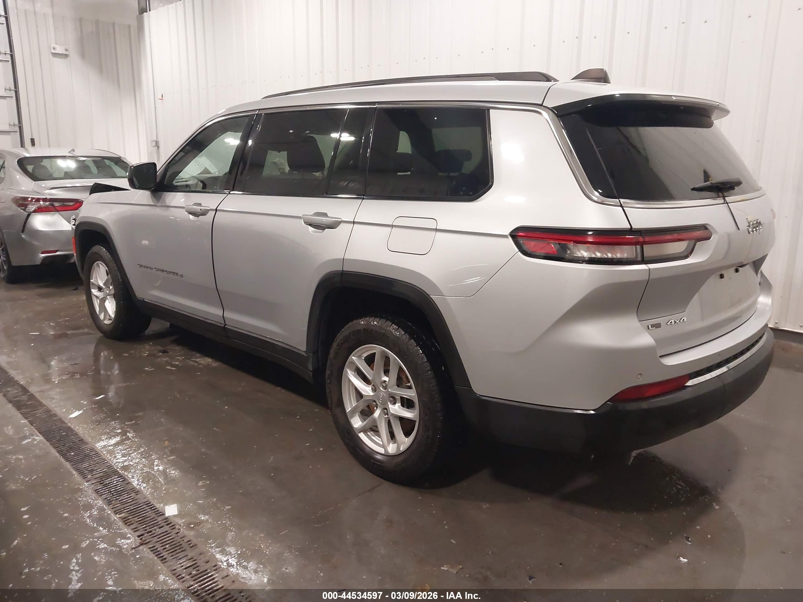 JEEP GRAND image 3