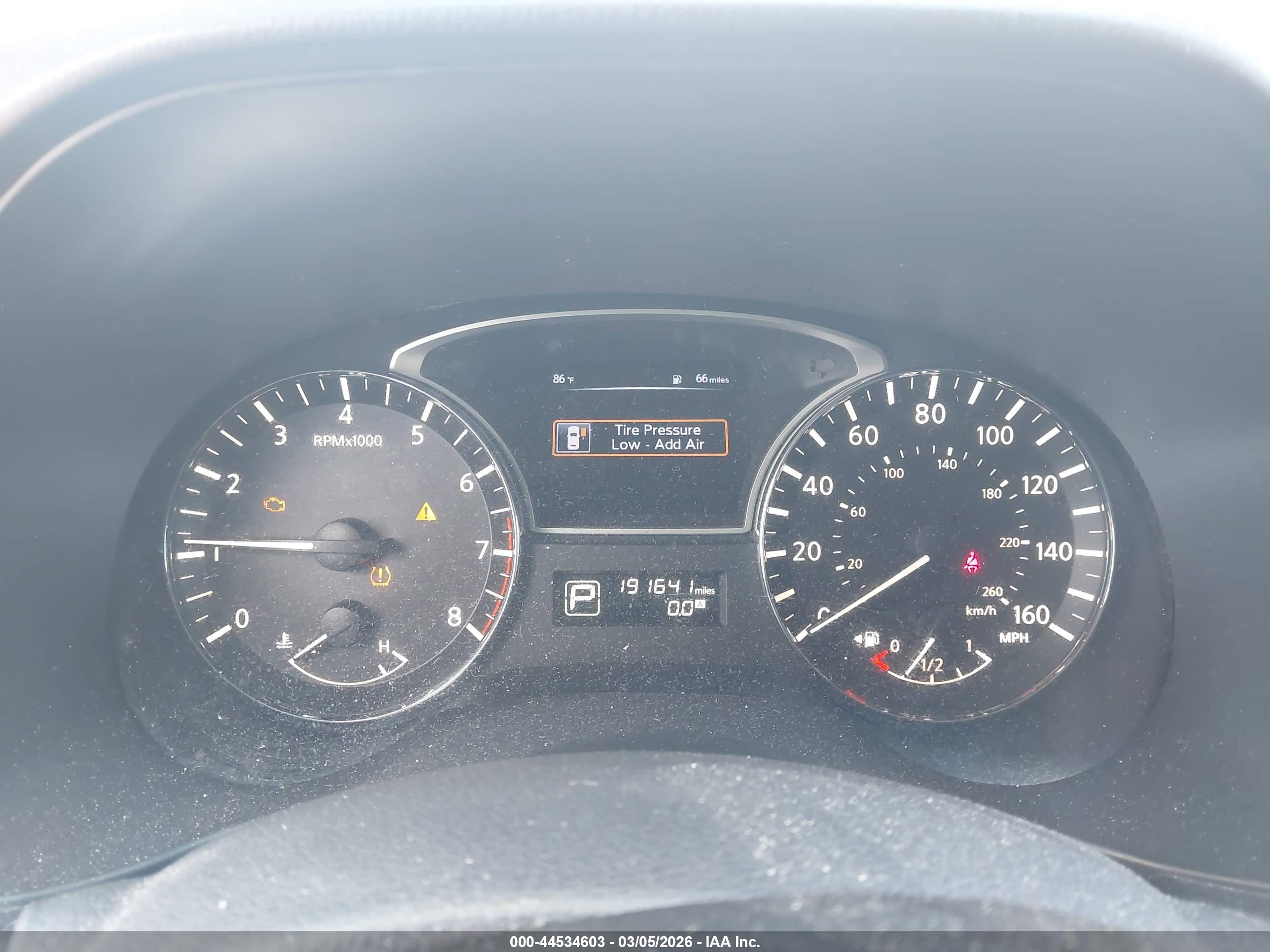 NISSAN PATHFINDER image 7