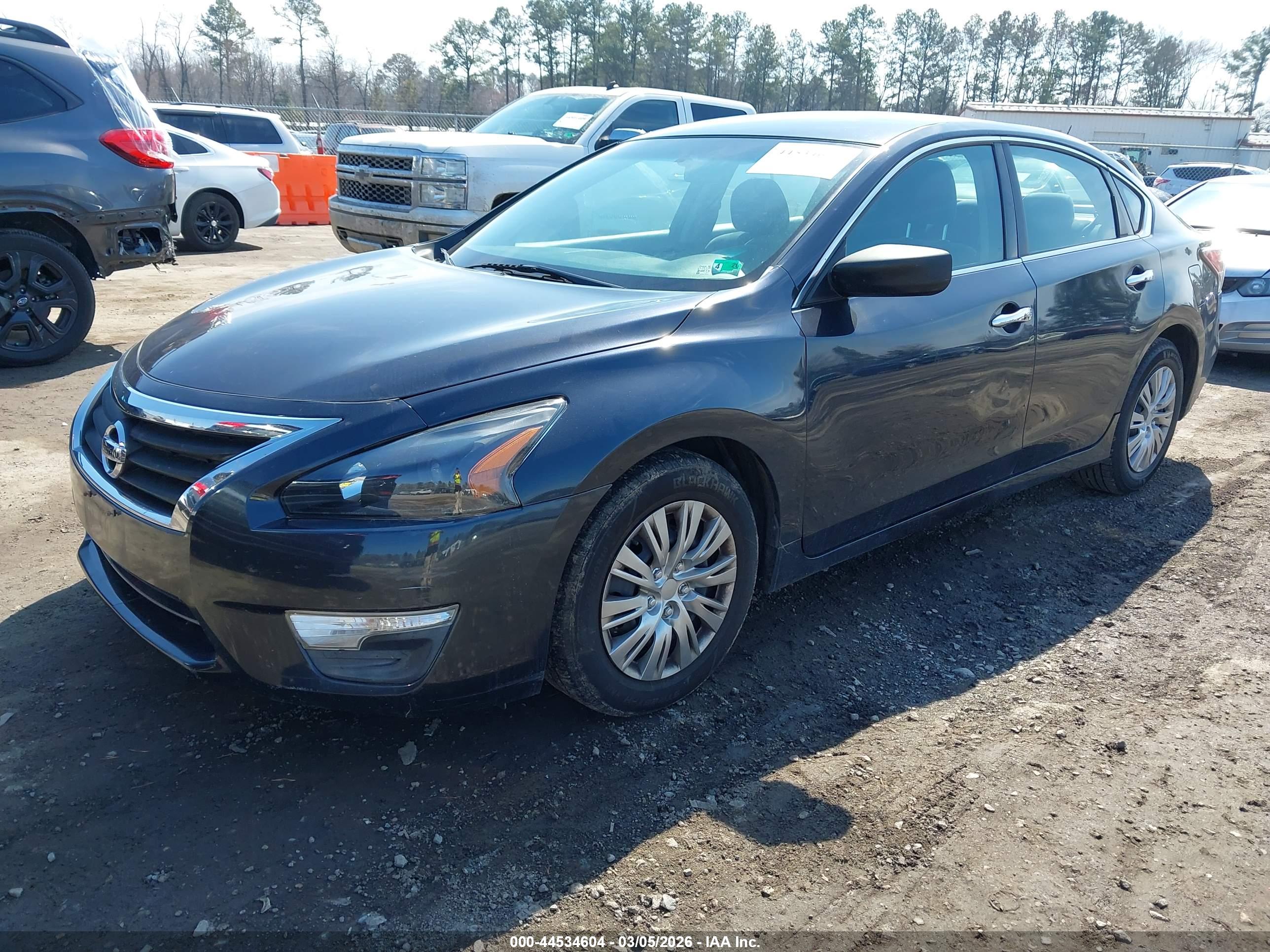 NISSAN ALTIMA image 2