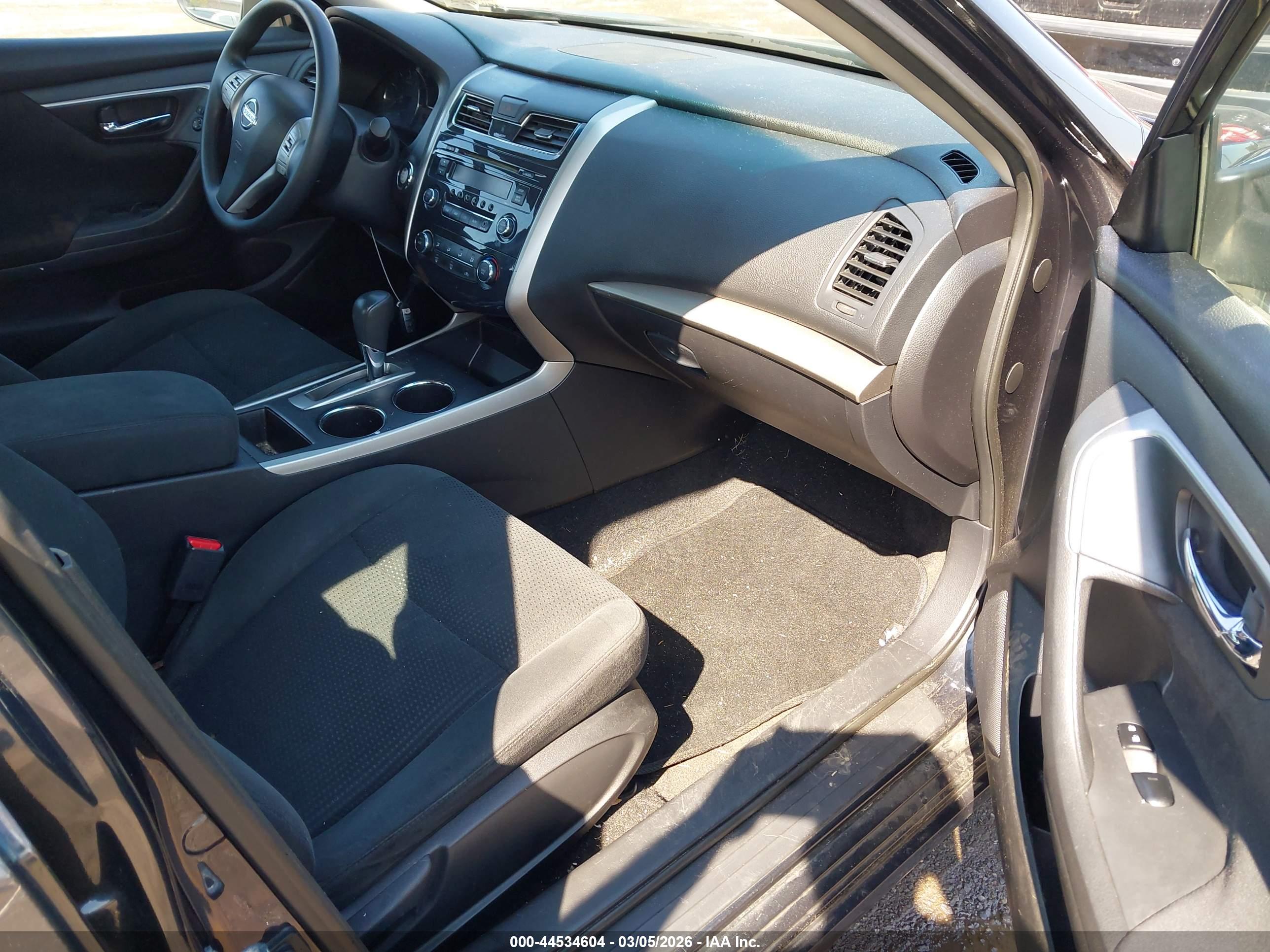 NISSAN ALTIMA image 5