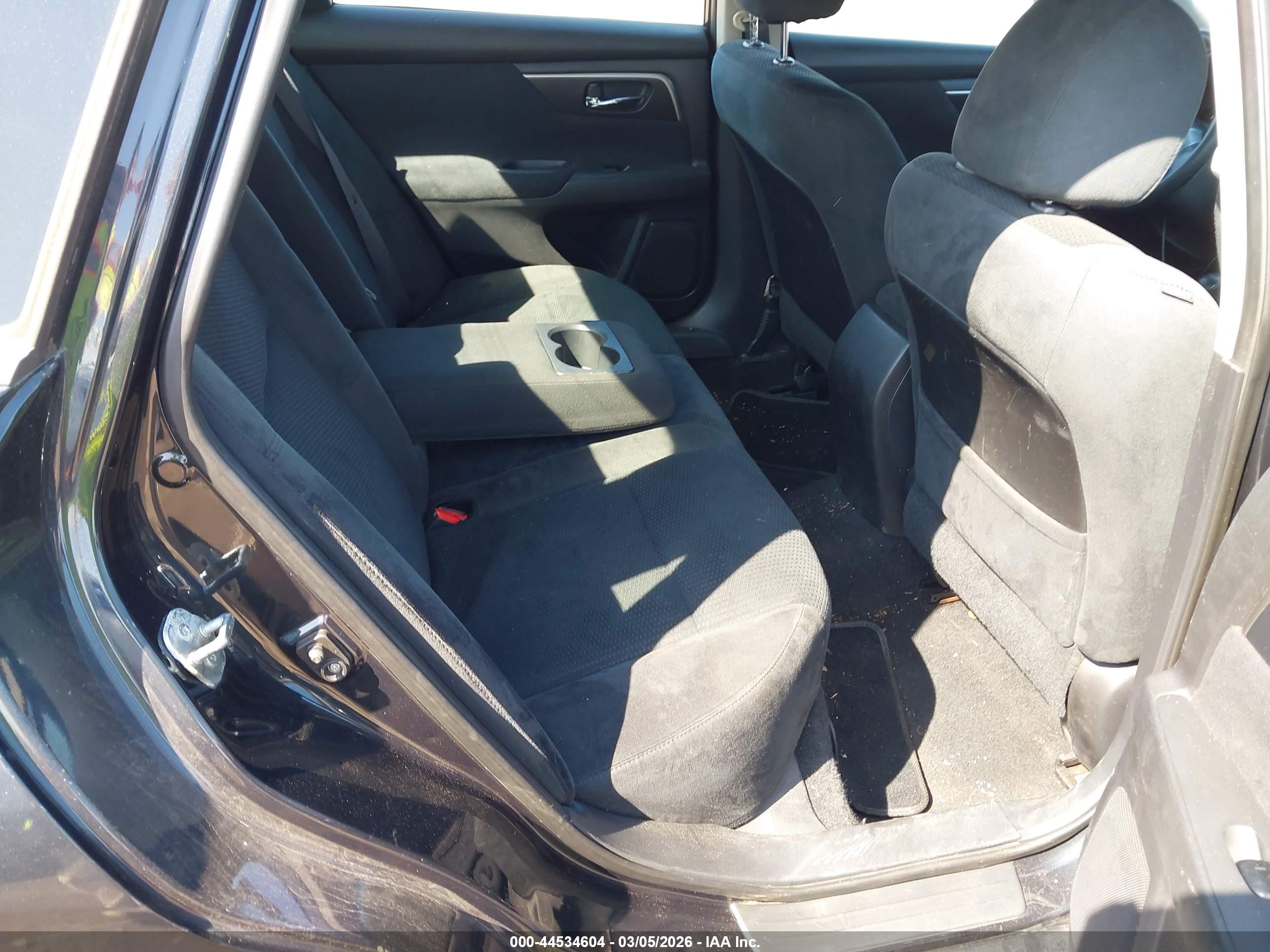 NISSAN ALTIMA image 8