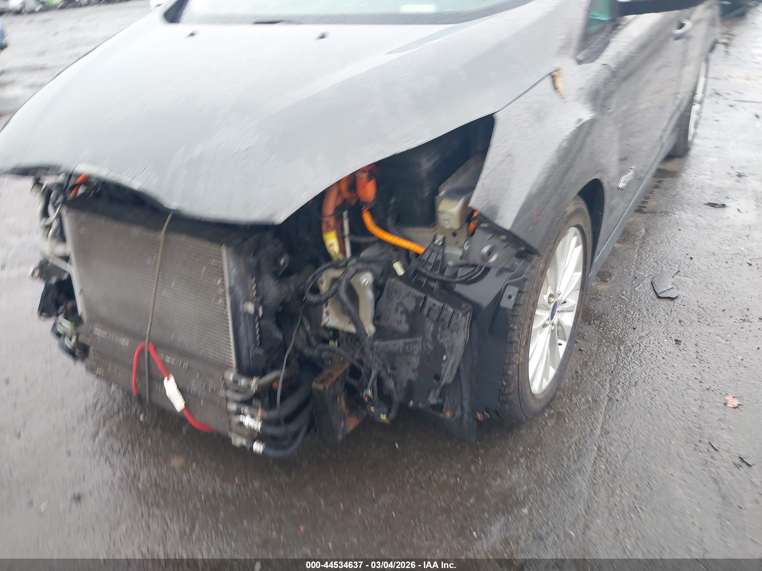 FORD C-MAX image 6
