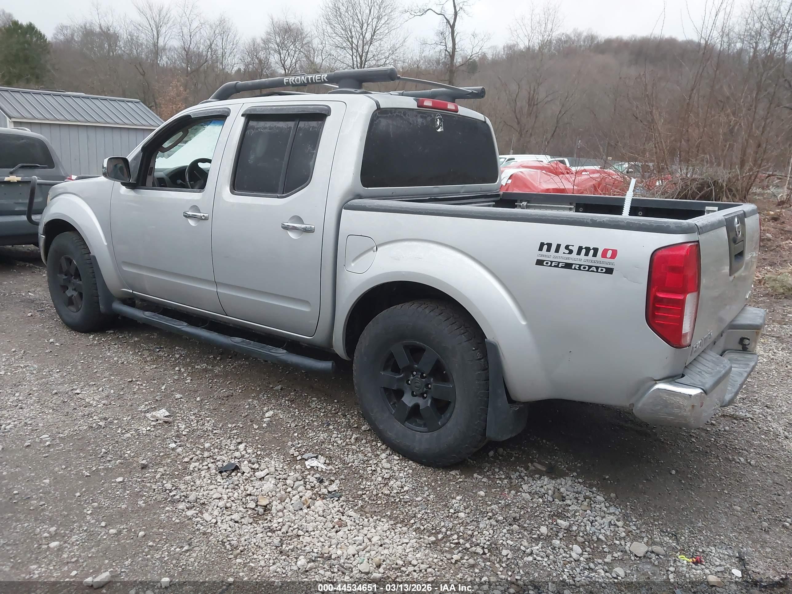 NISSAN FRONTIER image 3