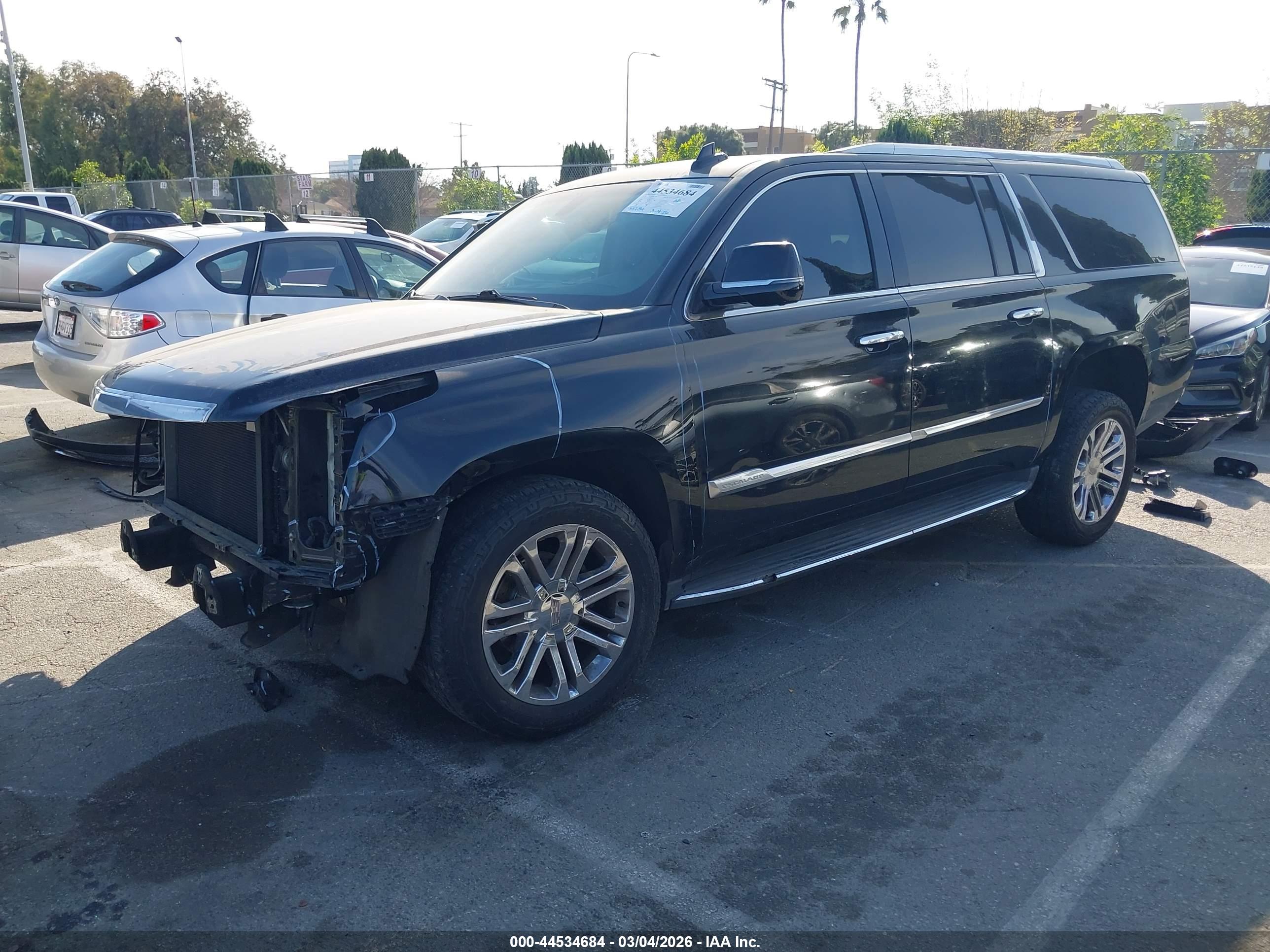 CADILLAC ESCALADE image 2