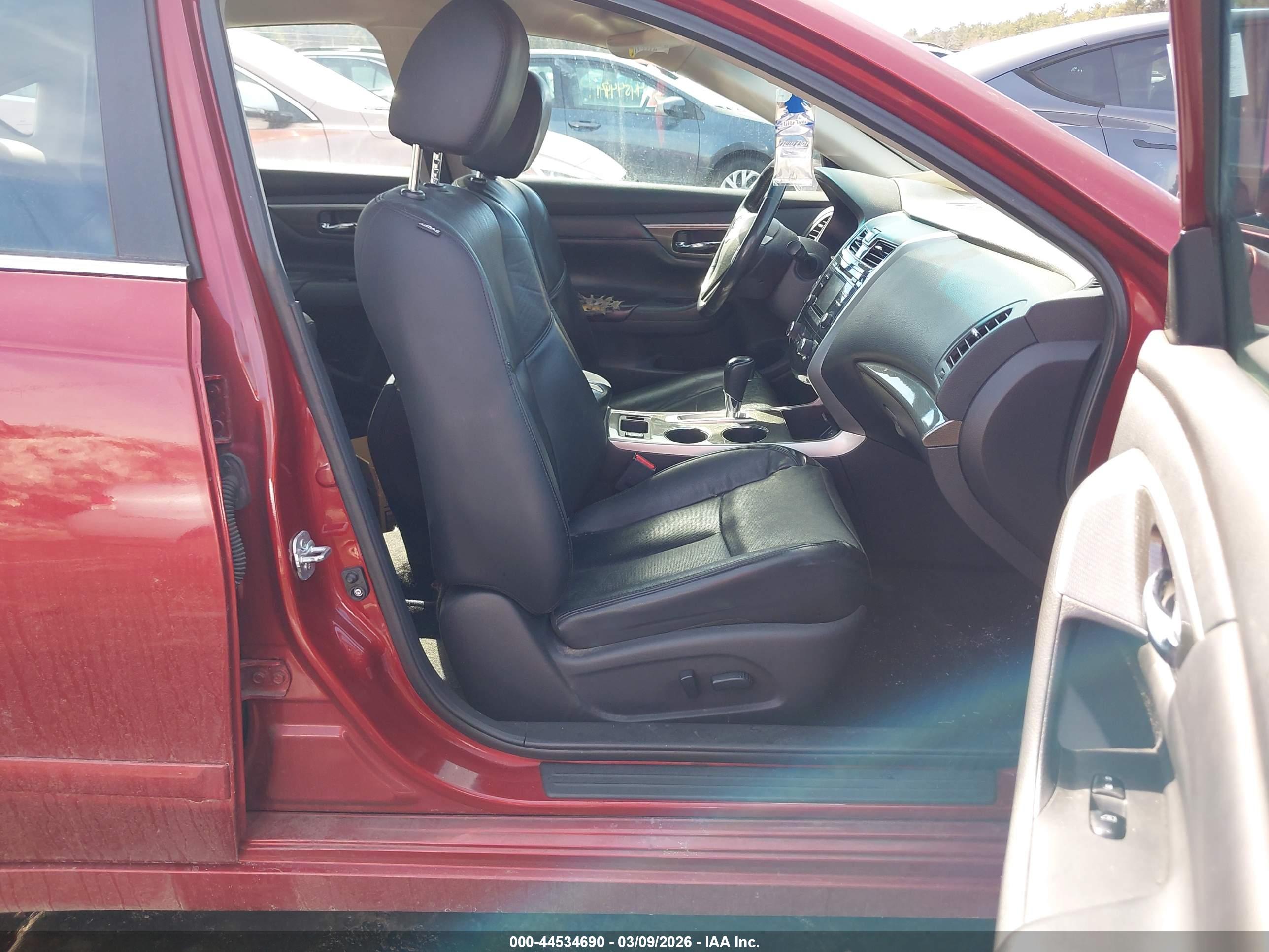 NISSAN ALTIMA image 5