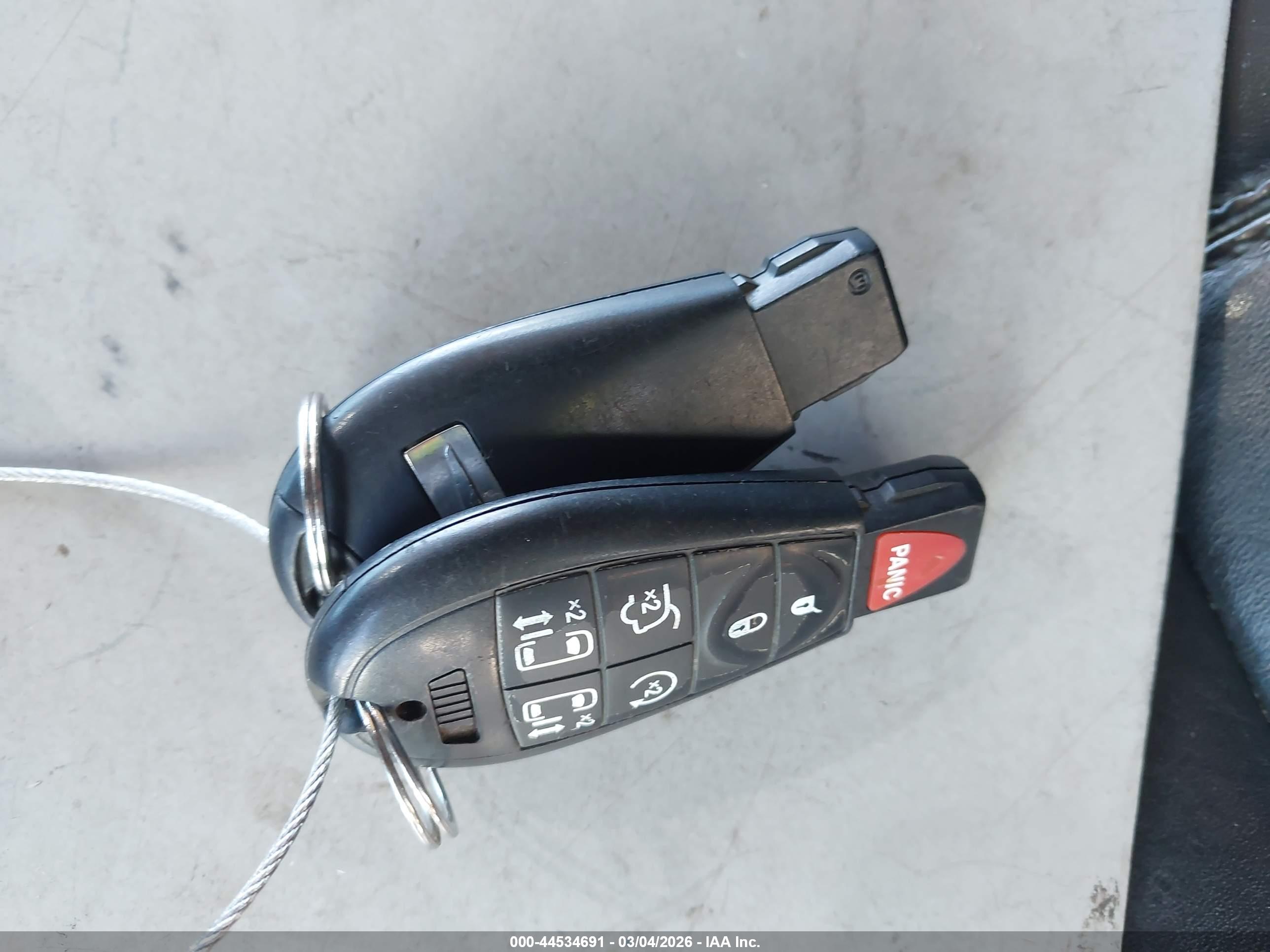CHRYSLER TOWN image 11