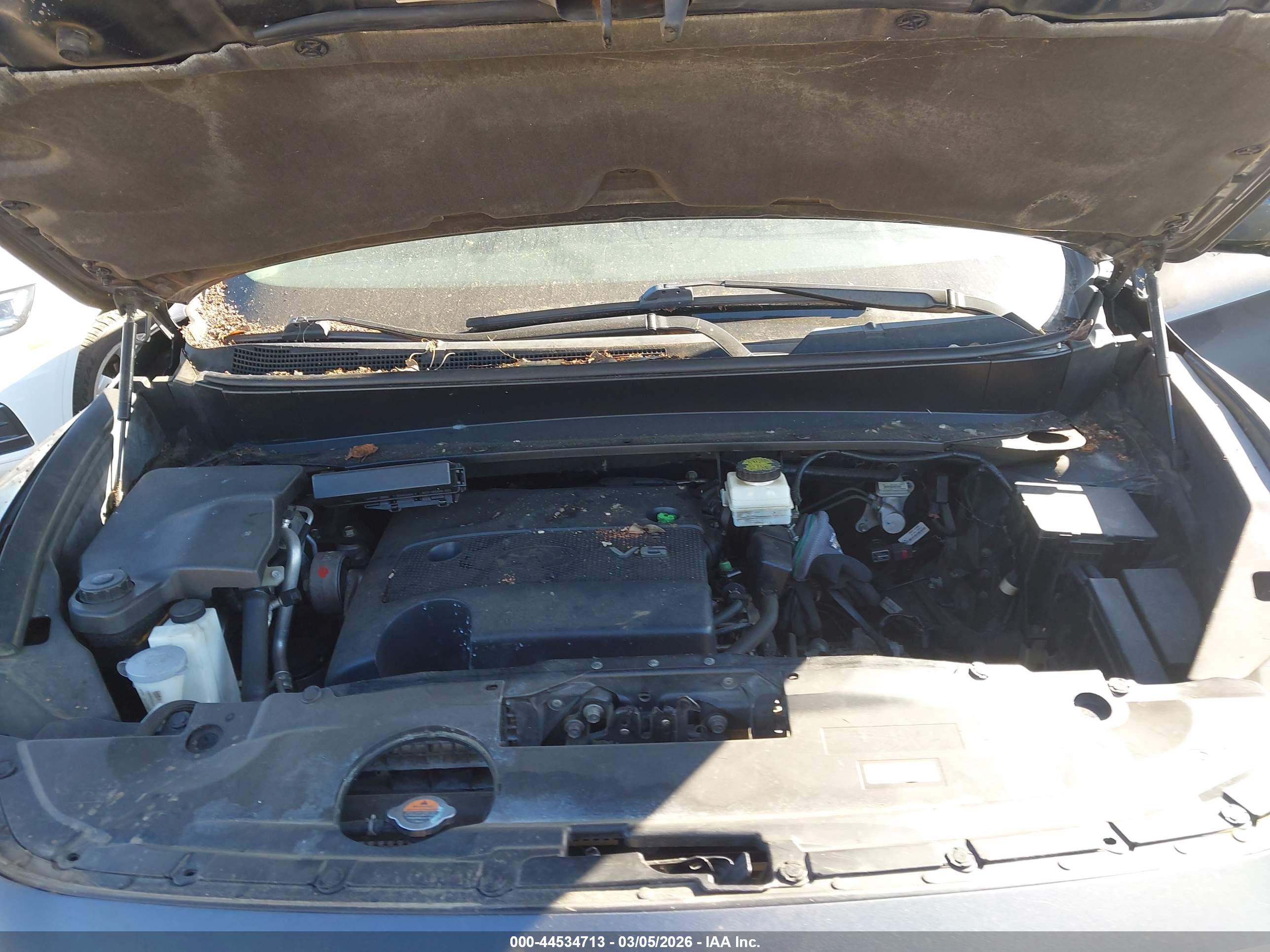 INFINITI JX35 image 10