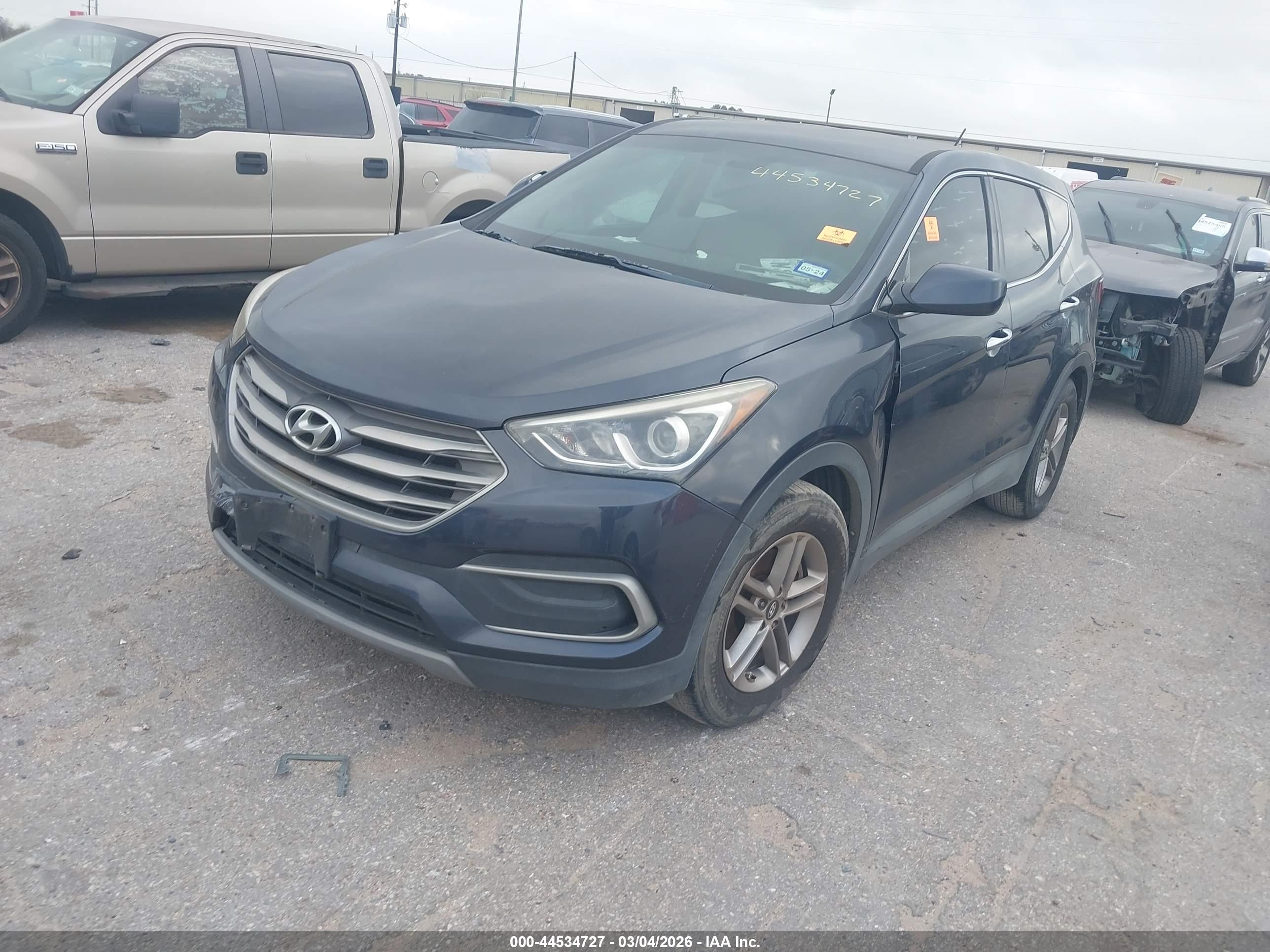 HYUNDAI SANTA image 2