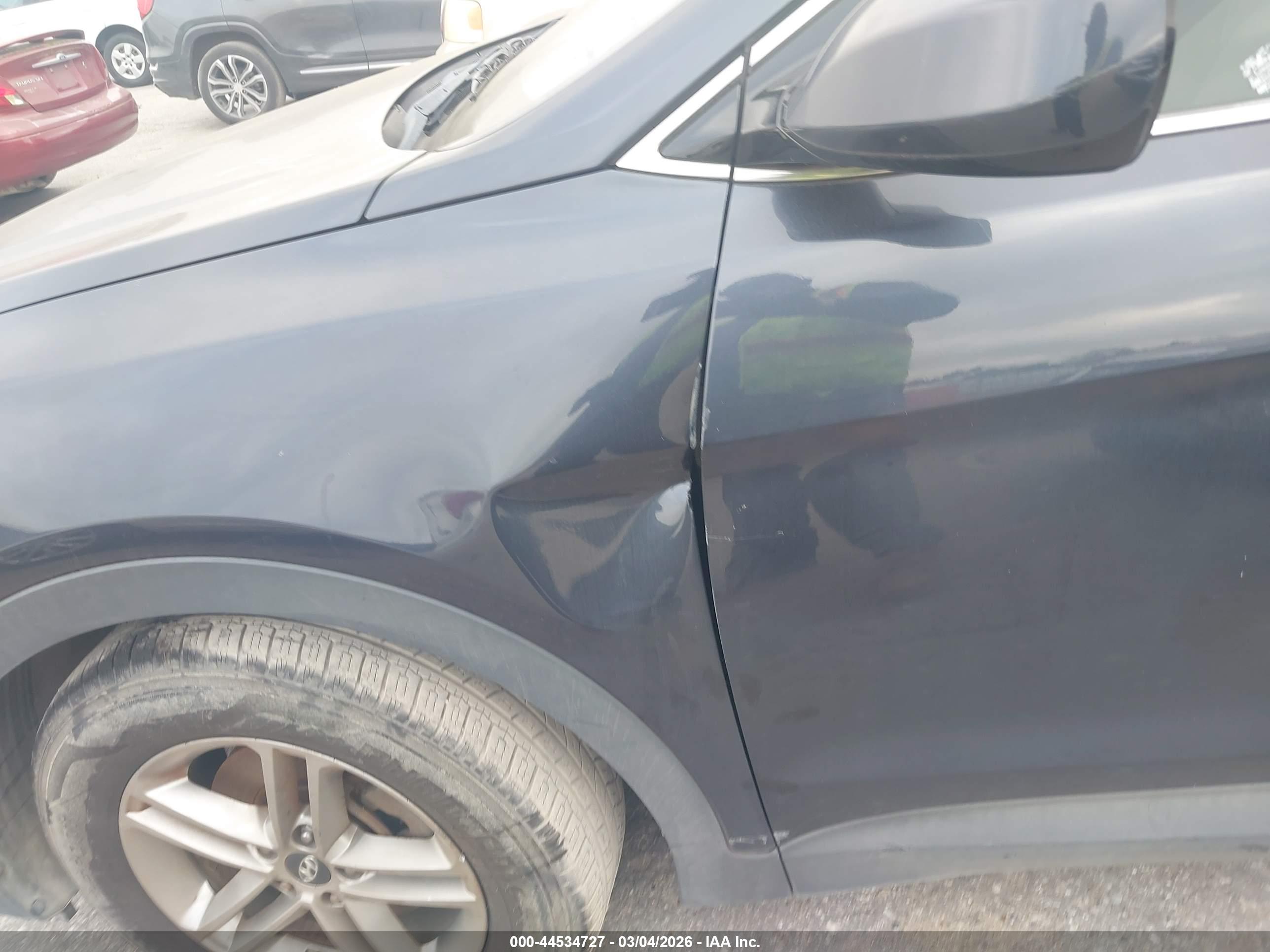 HYUNDAI SANTA image 6