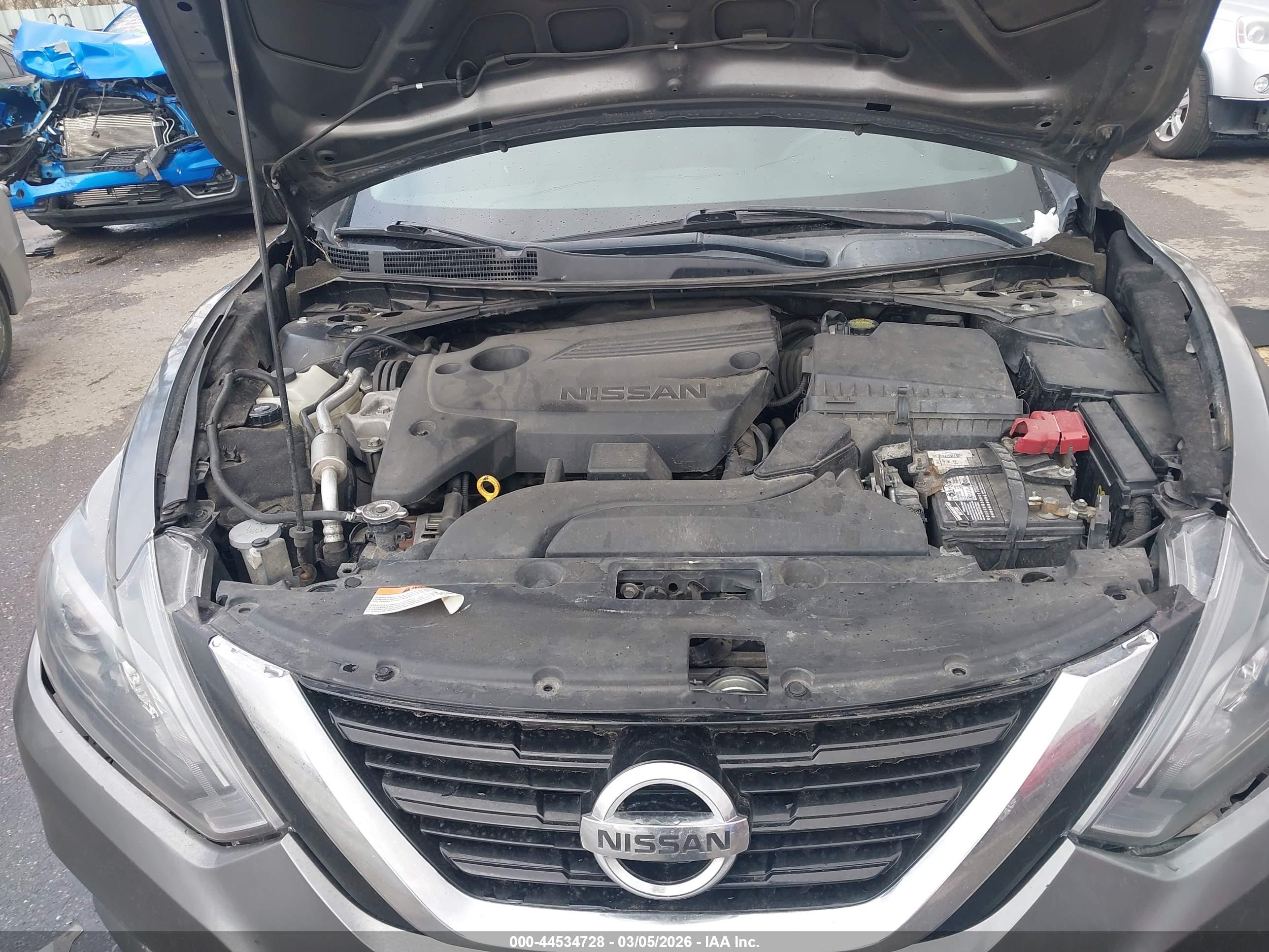 NISSAN ALTIMA image 10