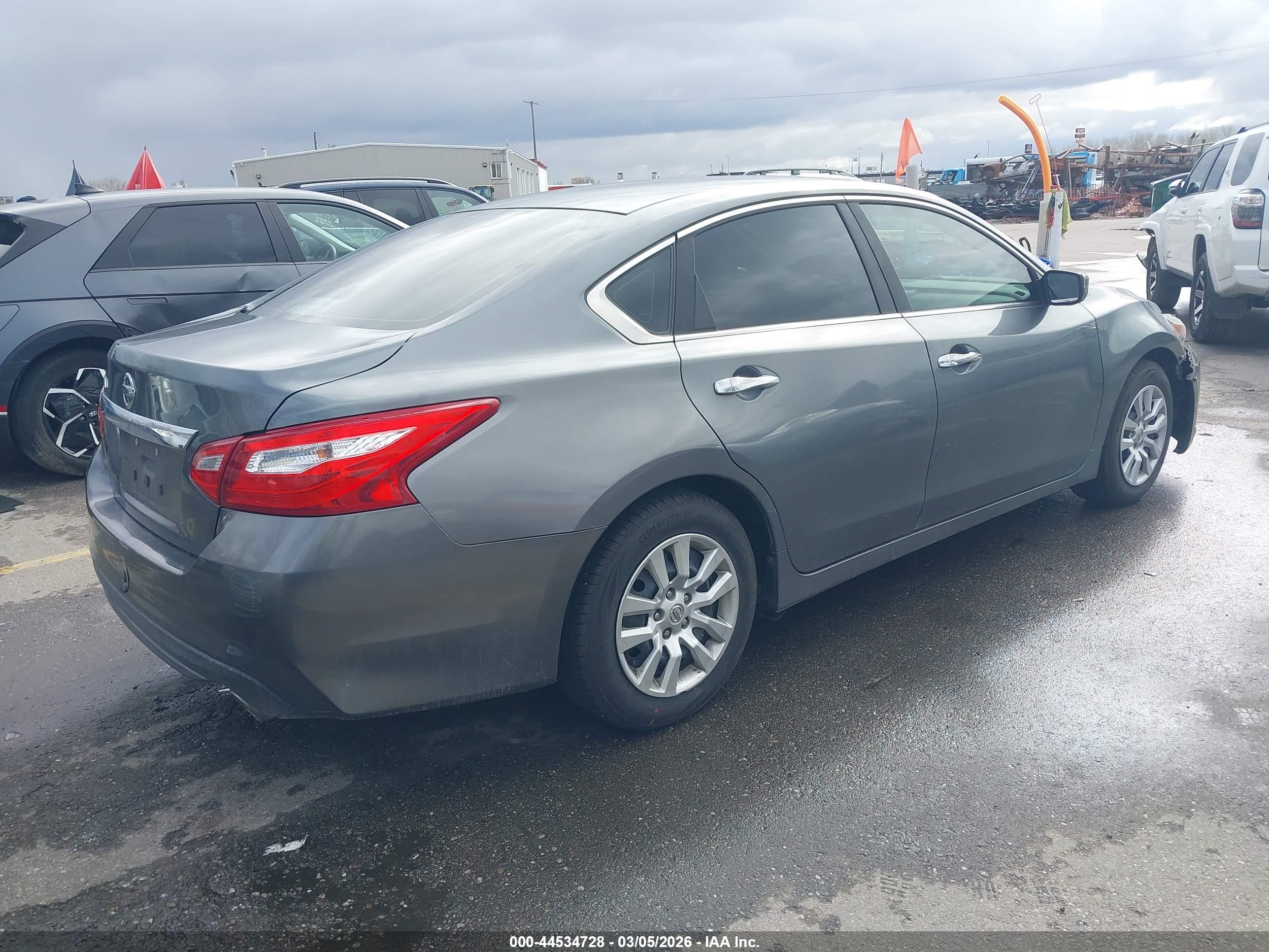 NISSAN ALTIMA image 4
