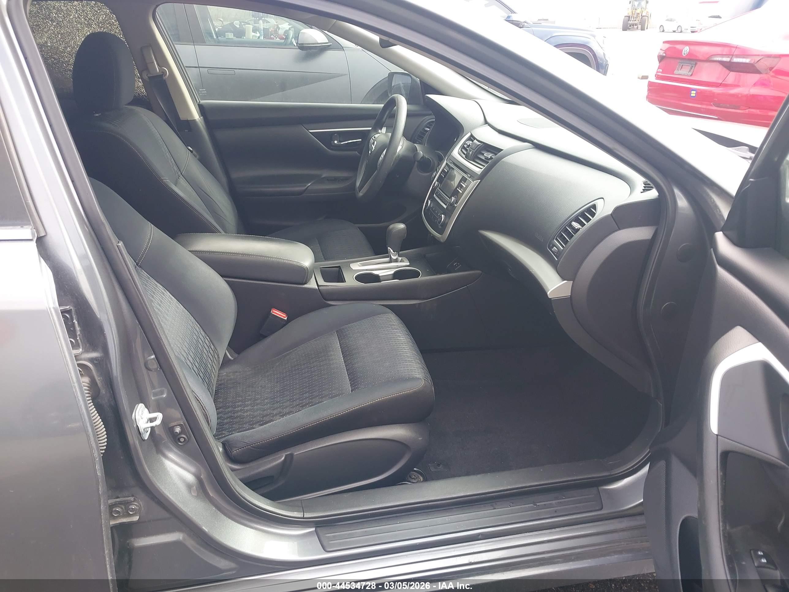 NISSAN ALTIMA image 5
