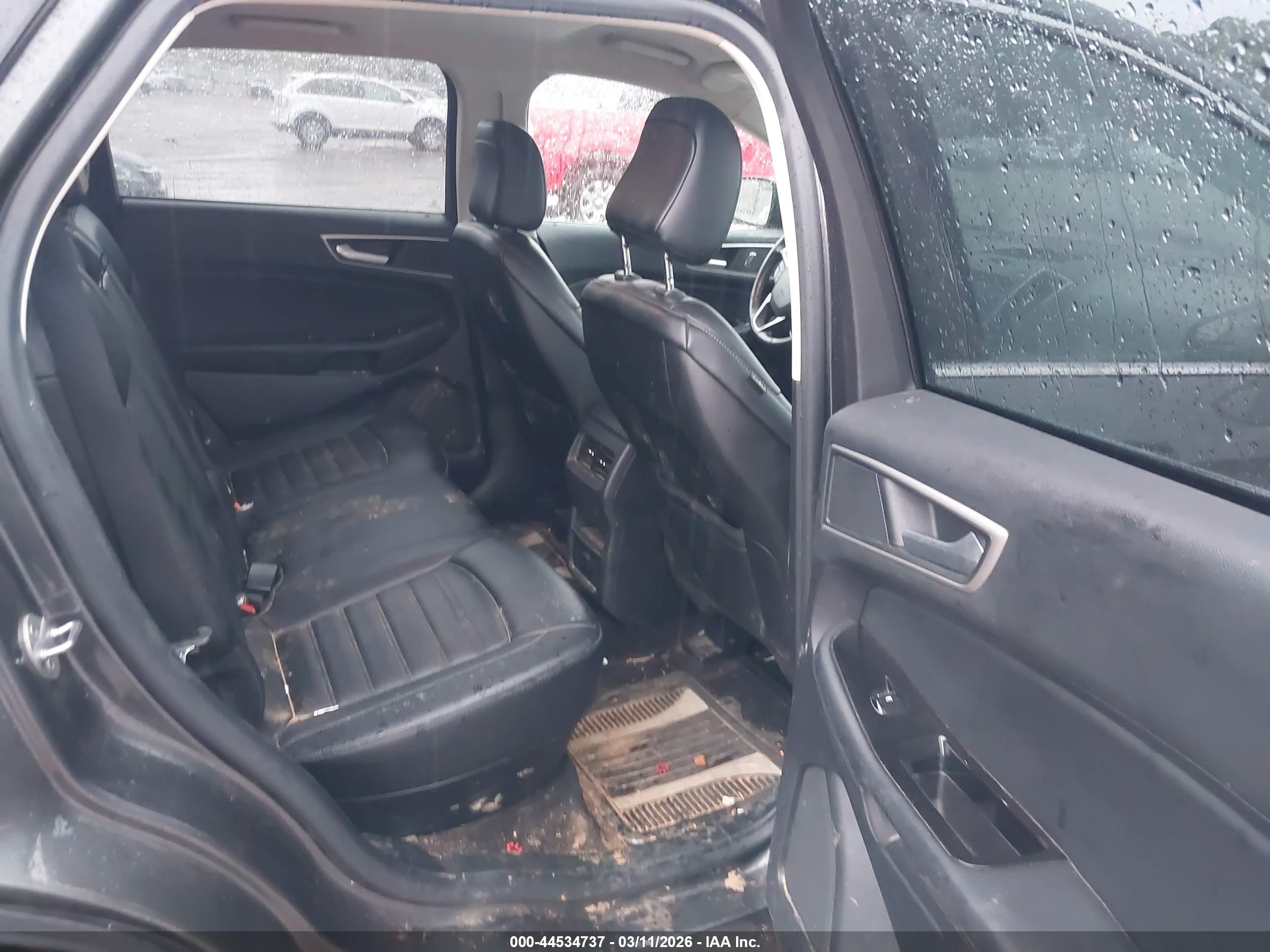 FORD EDGE image 8
