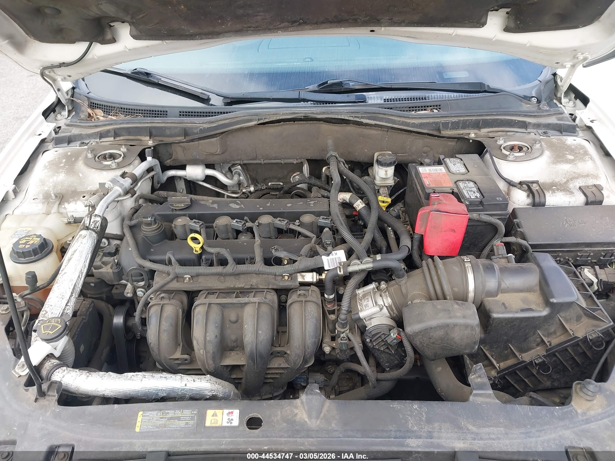 FORD FUSION image 10