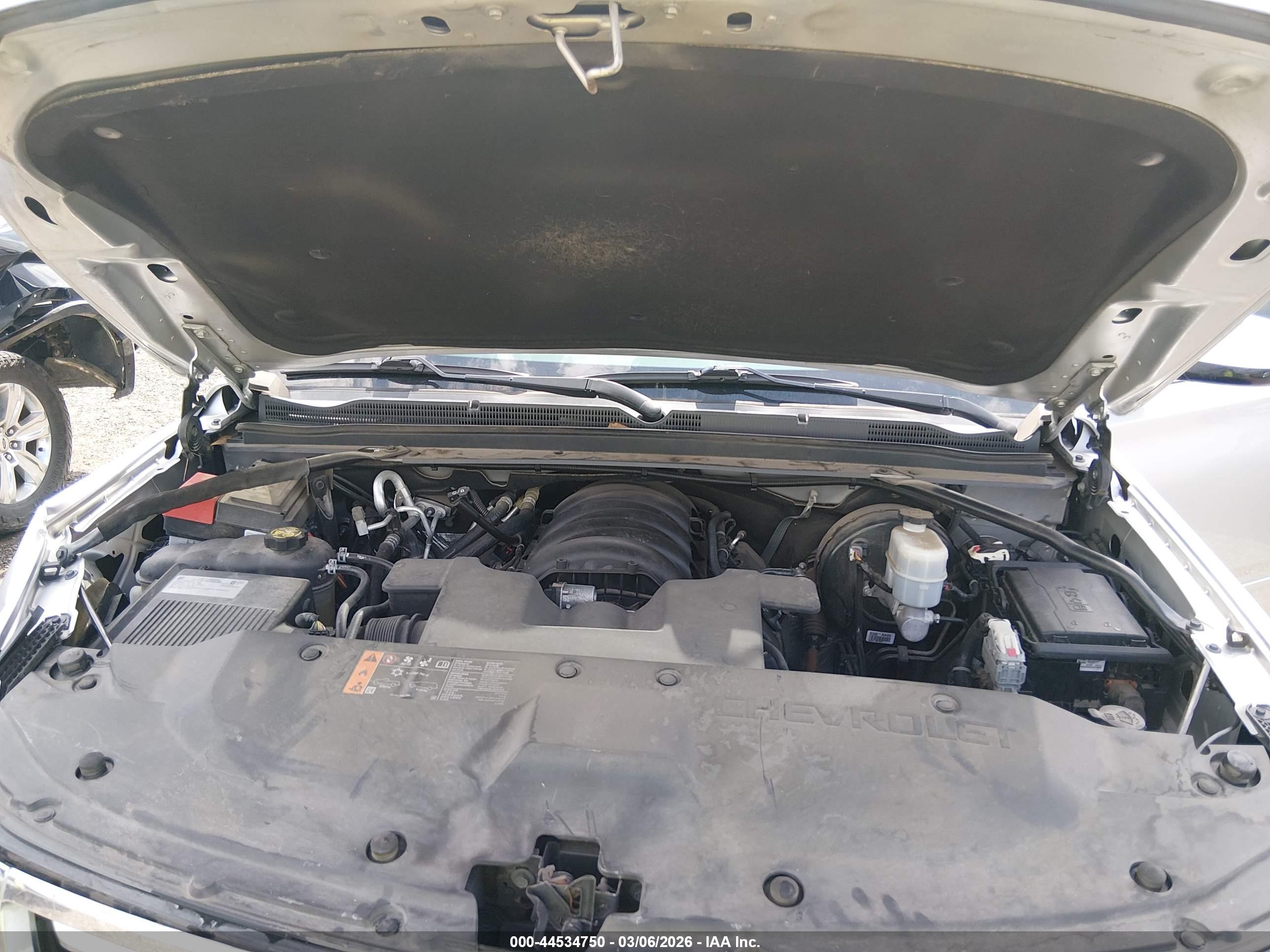 CHEVROLET TAHOE image 10