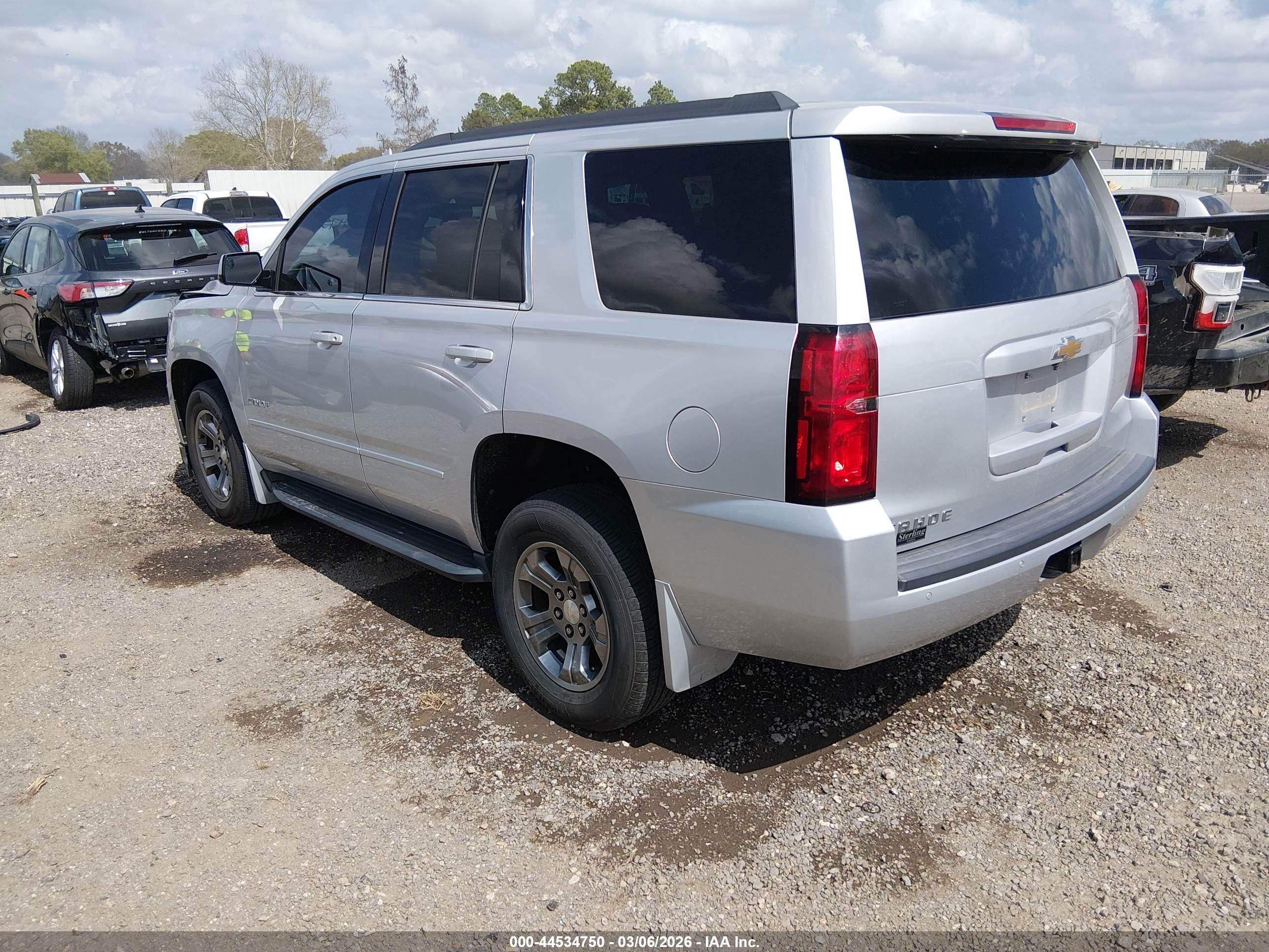 CHEVROLET TAHOE image 3