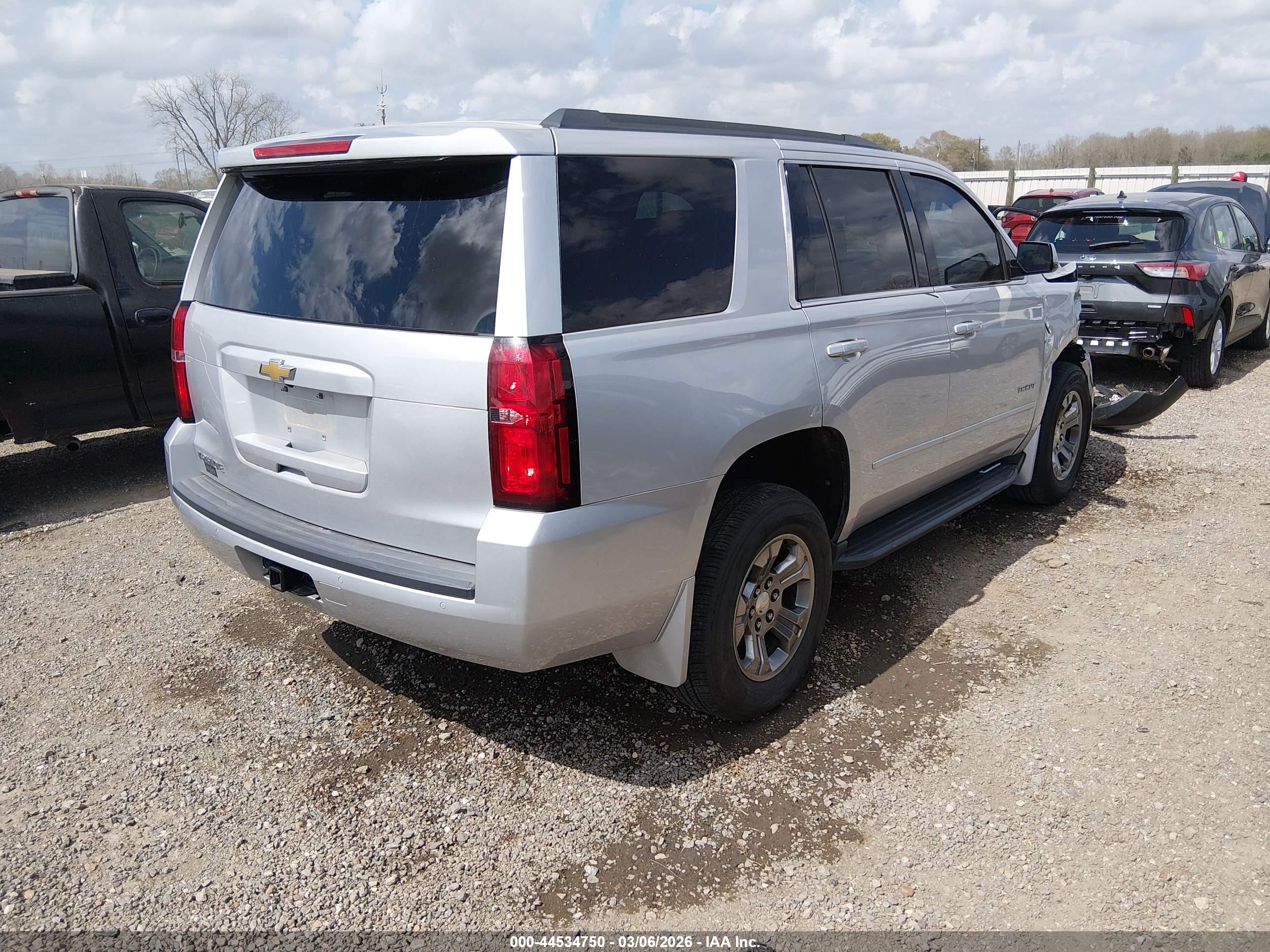 CHEVROLET TAHOE image 4