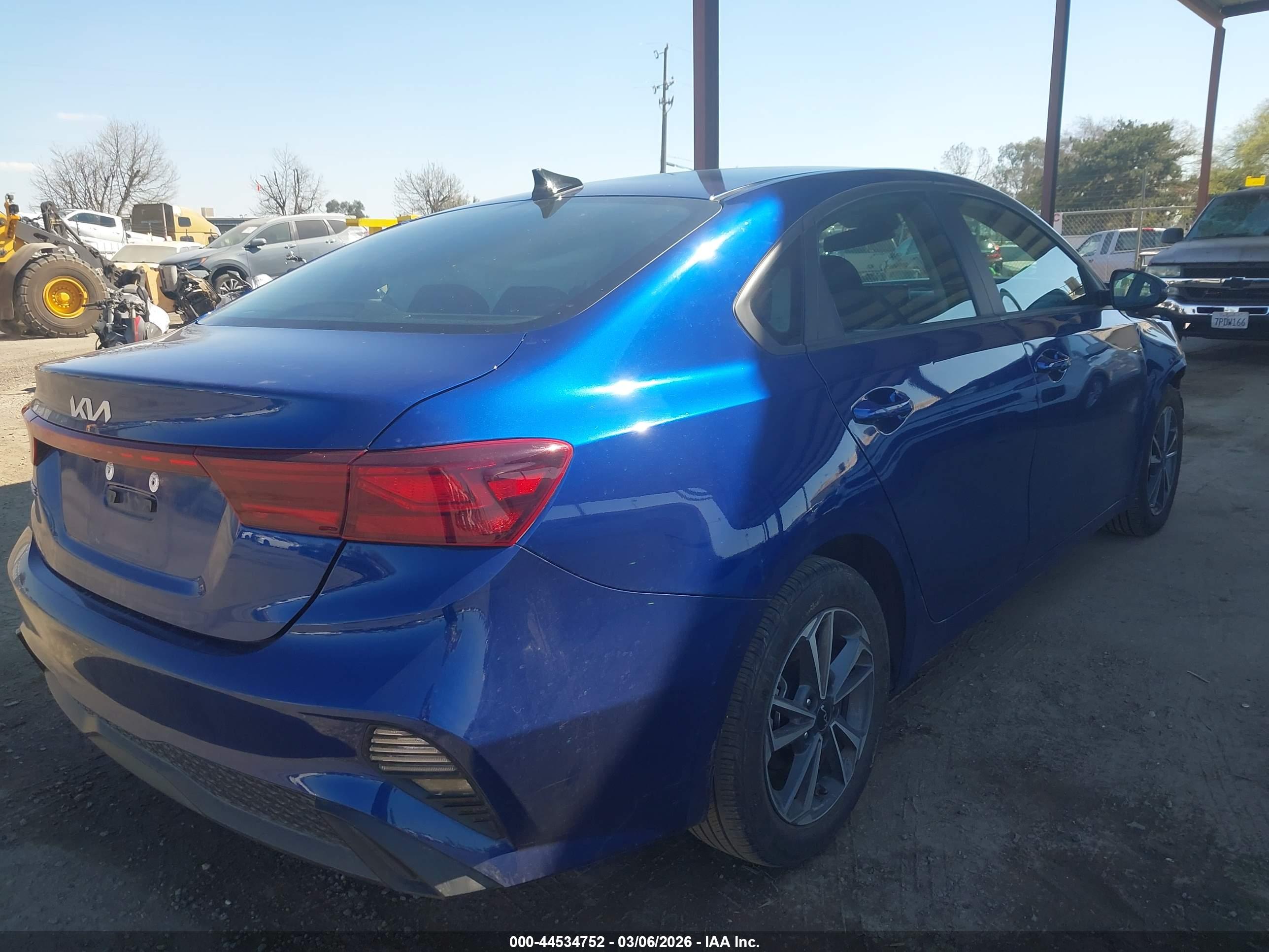 KIA FORTE image 4
