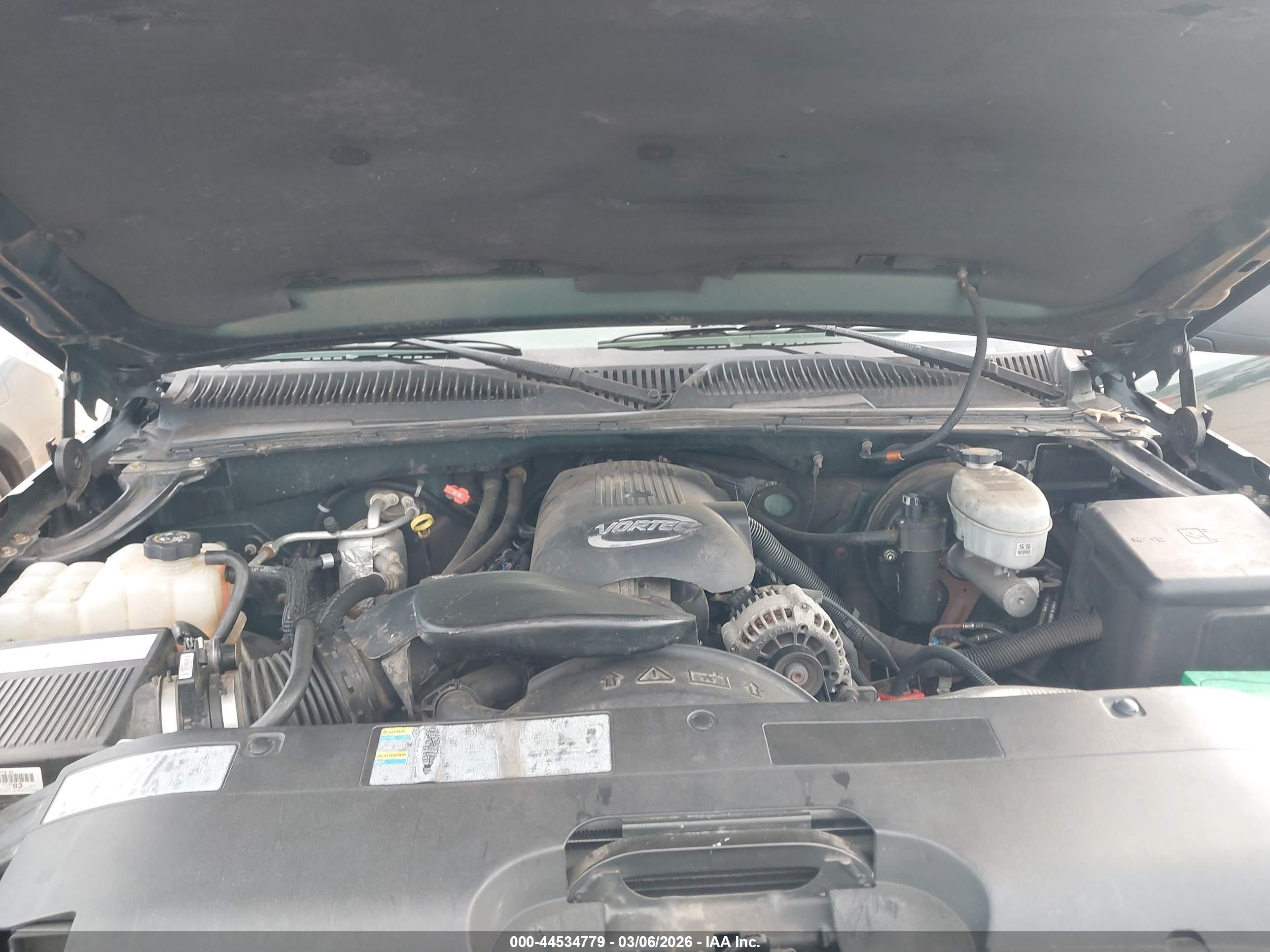 CHEVROLET SILVERADO image 10