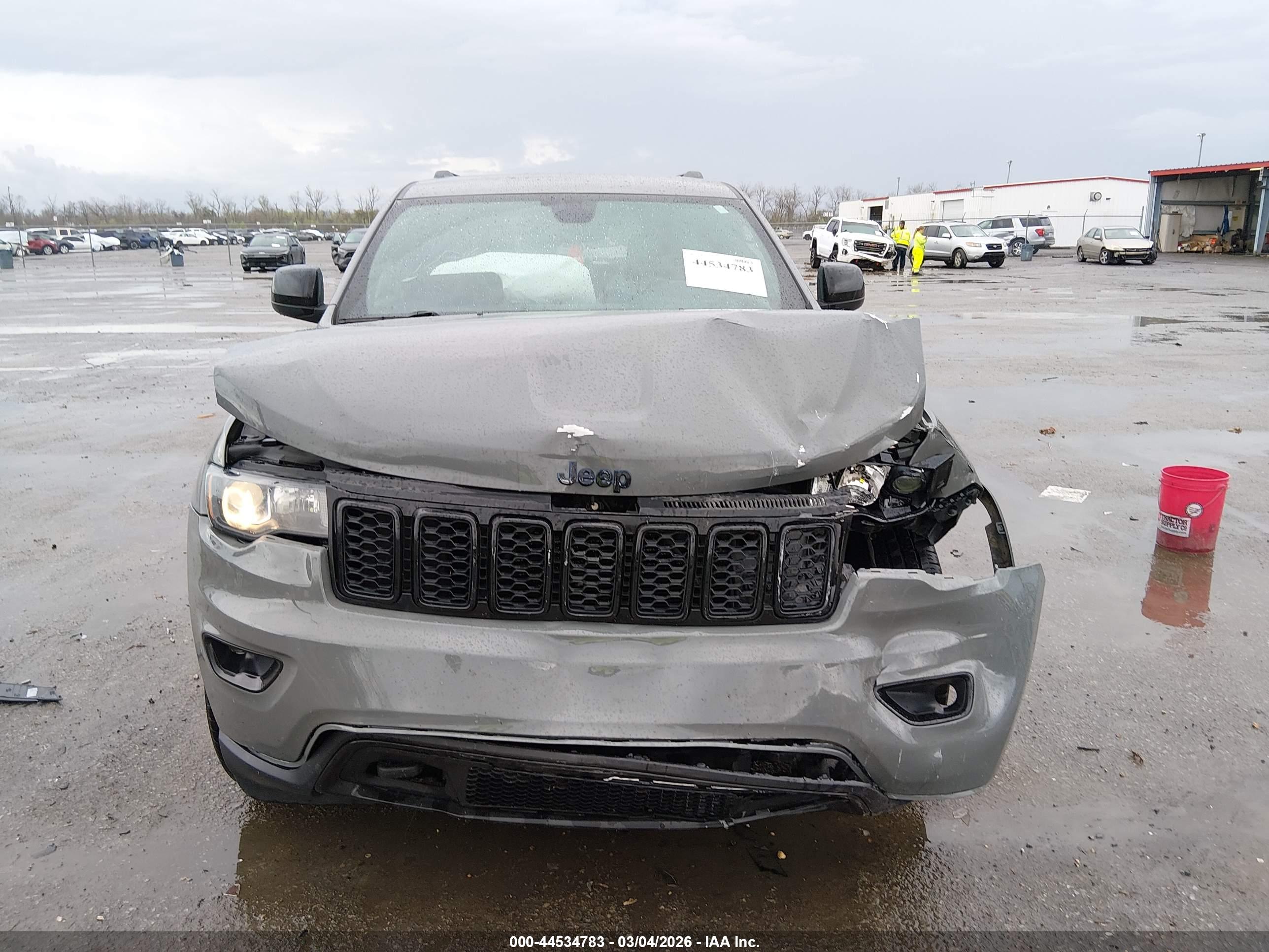 JEEP GRAND image 6