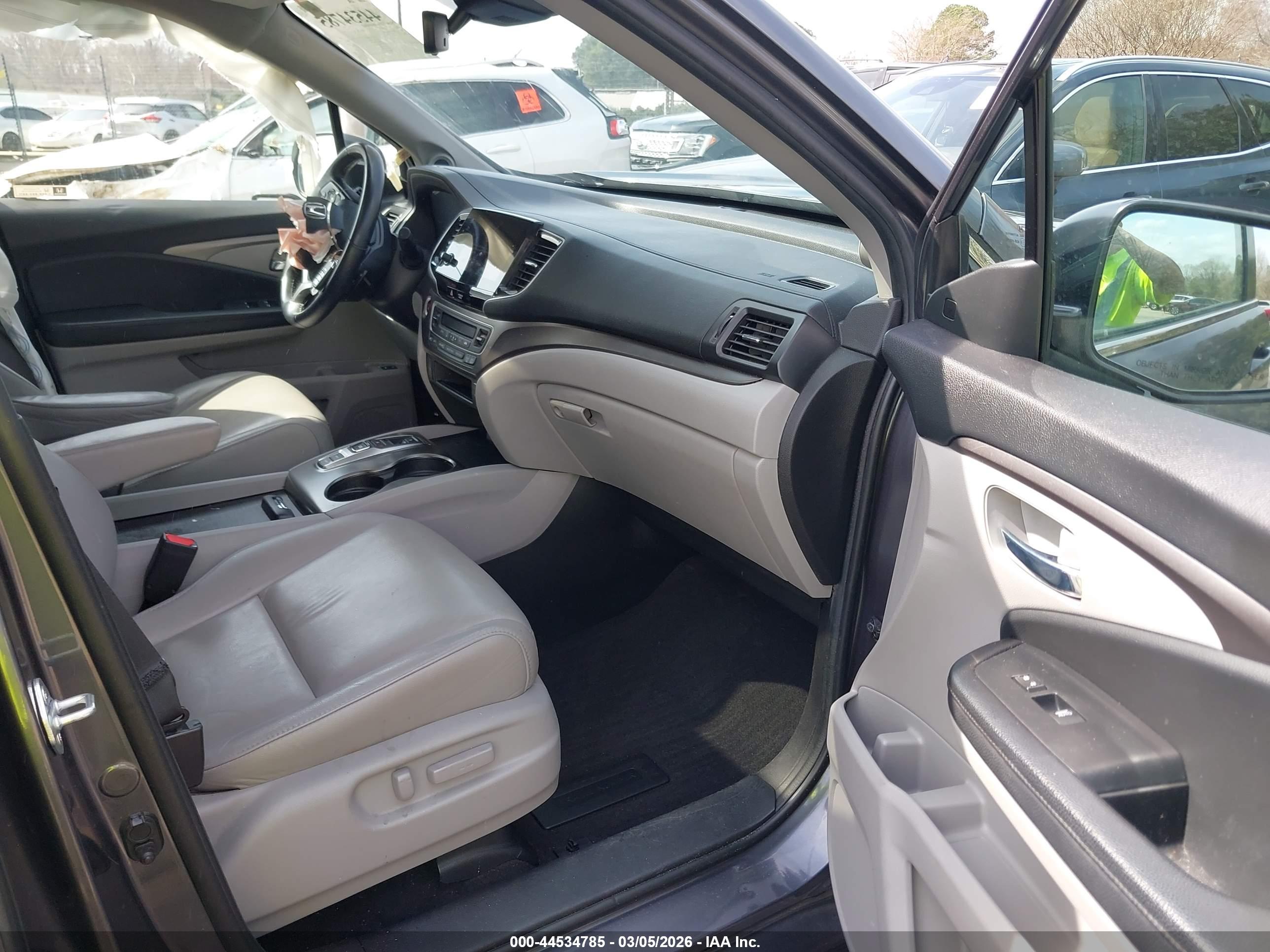 HONDA PILOT image 5