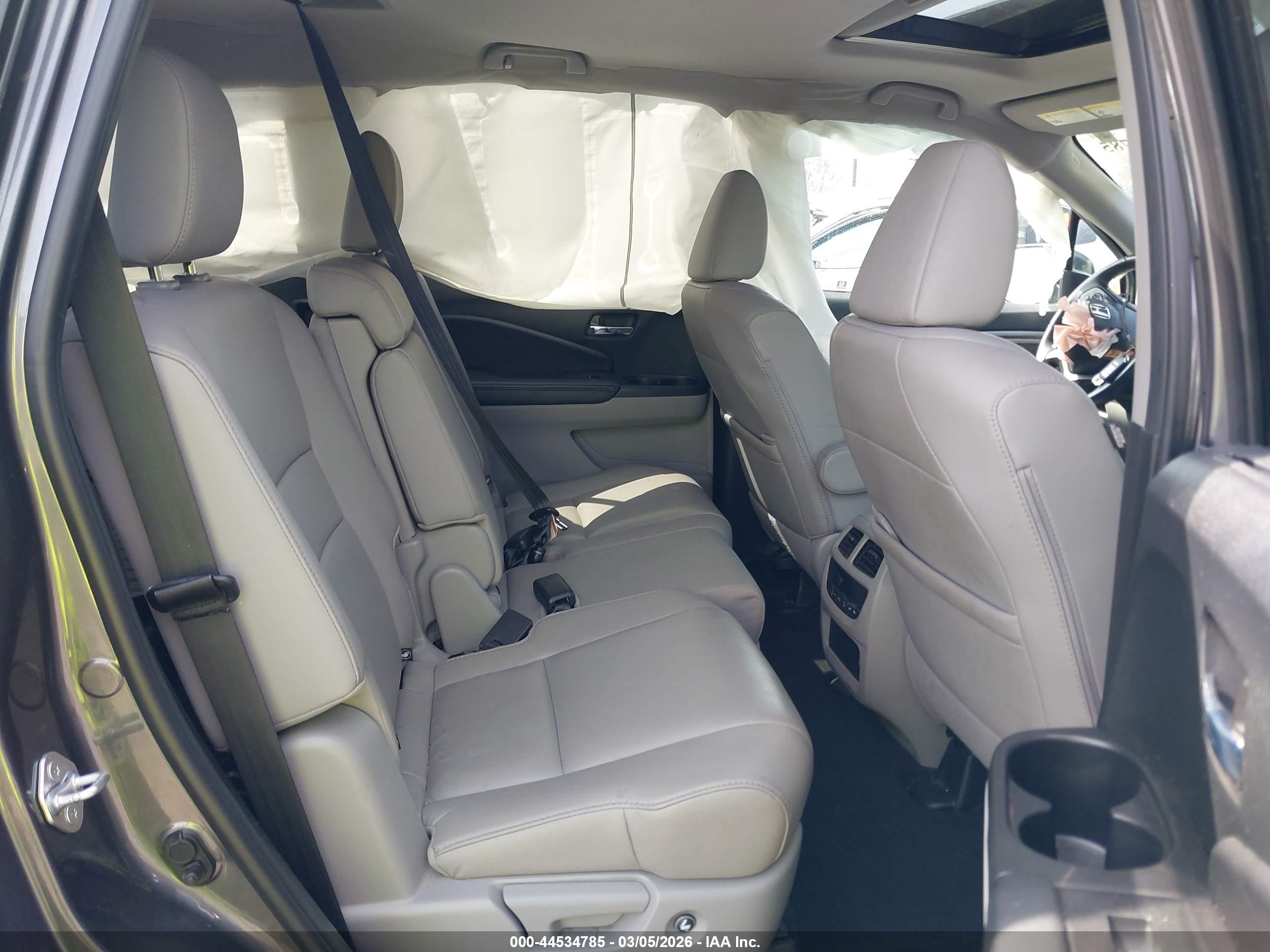 HONDA PILOT image 8