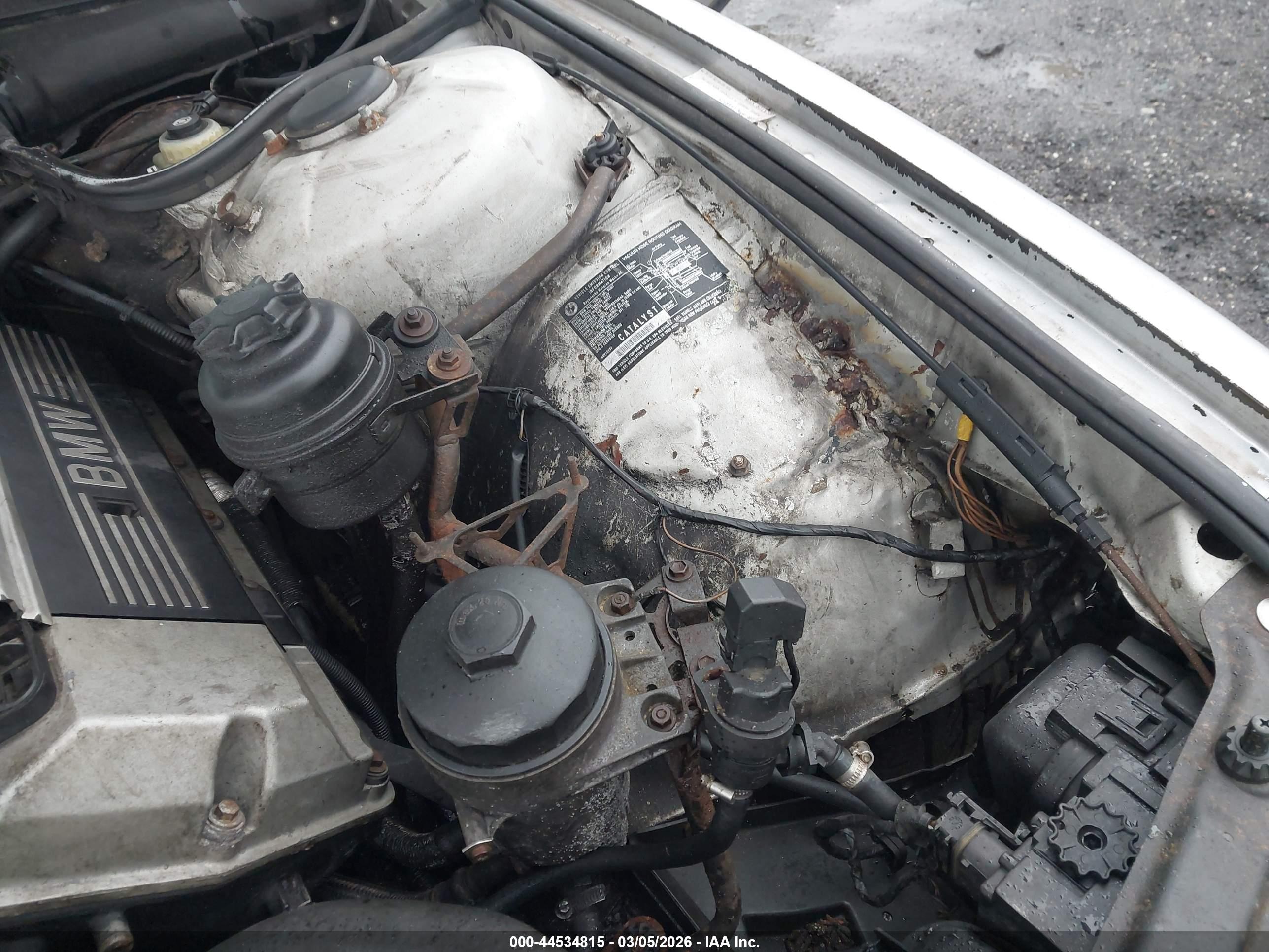 BMW 740IL image 6