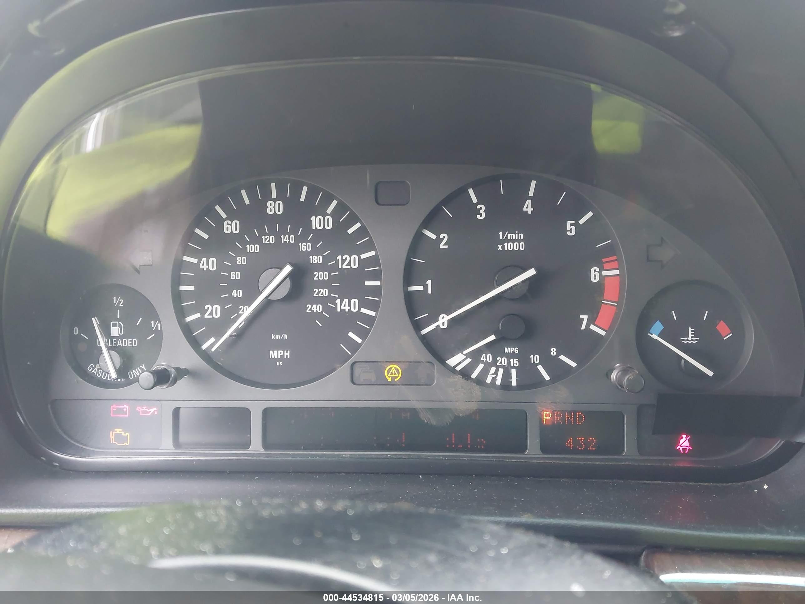 BMW 740IL image 7