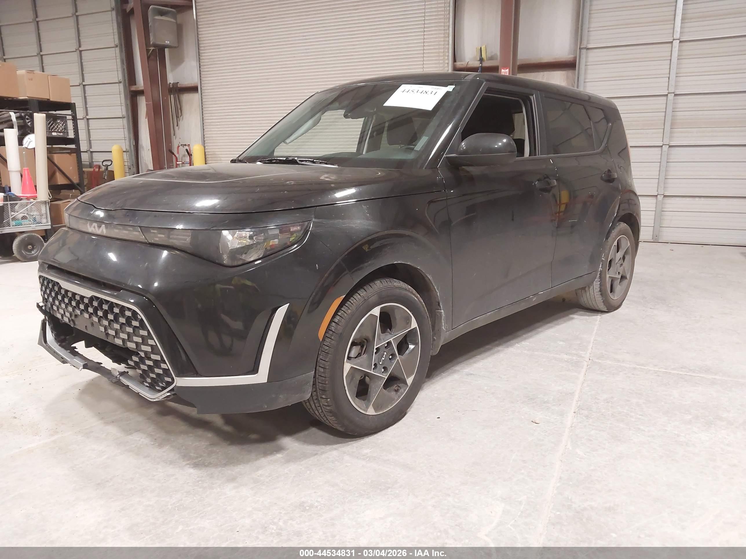 KIA SOUL image 2