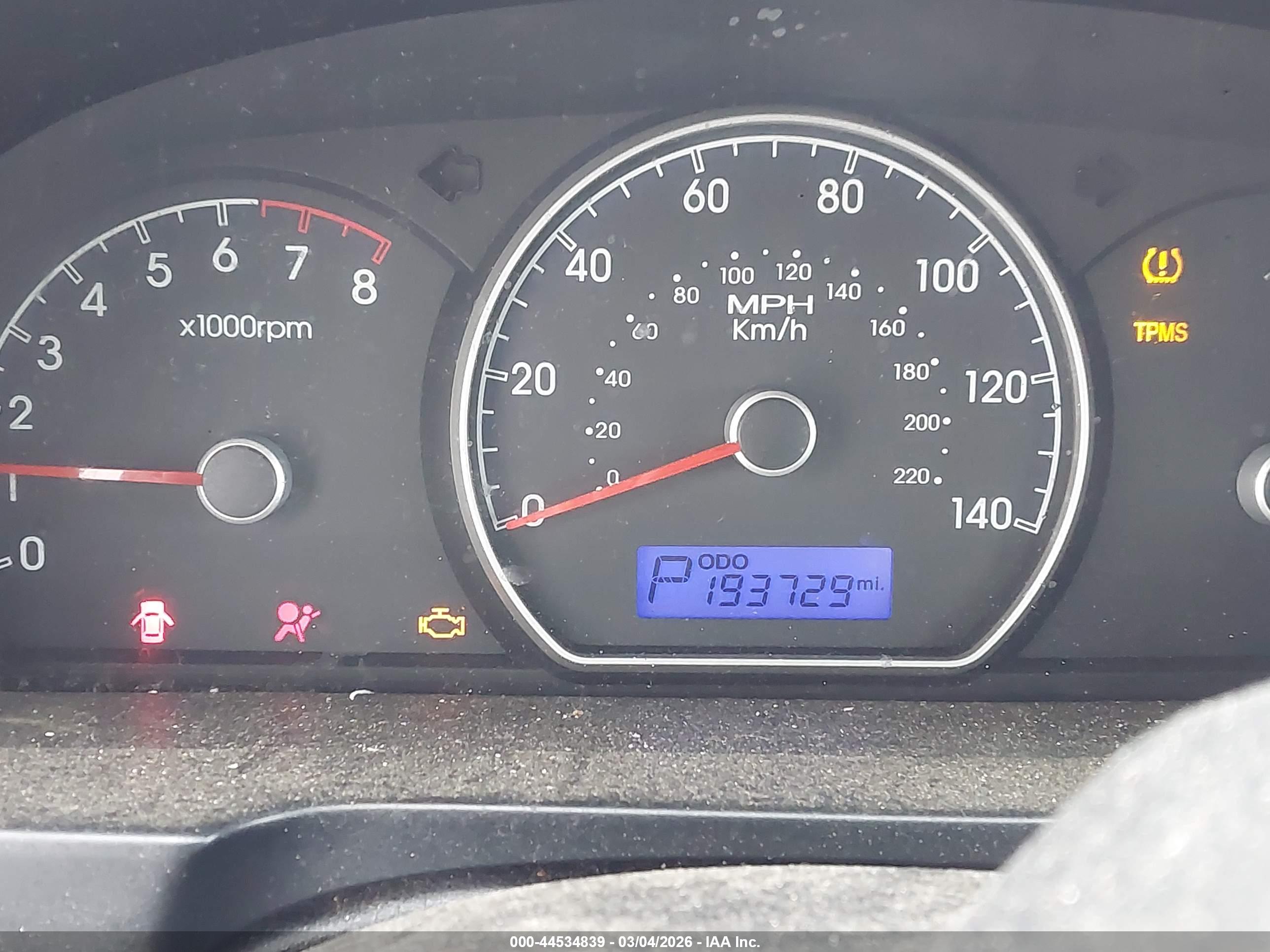 HYUNDAI ELANTRA image 7