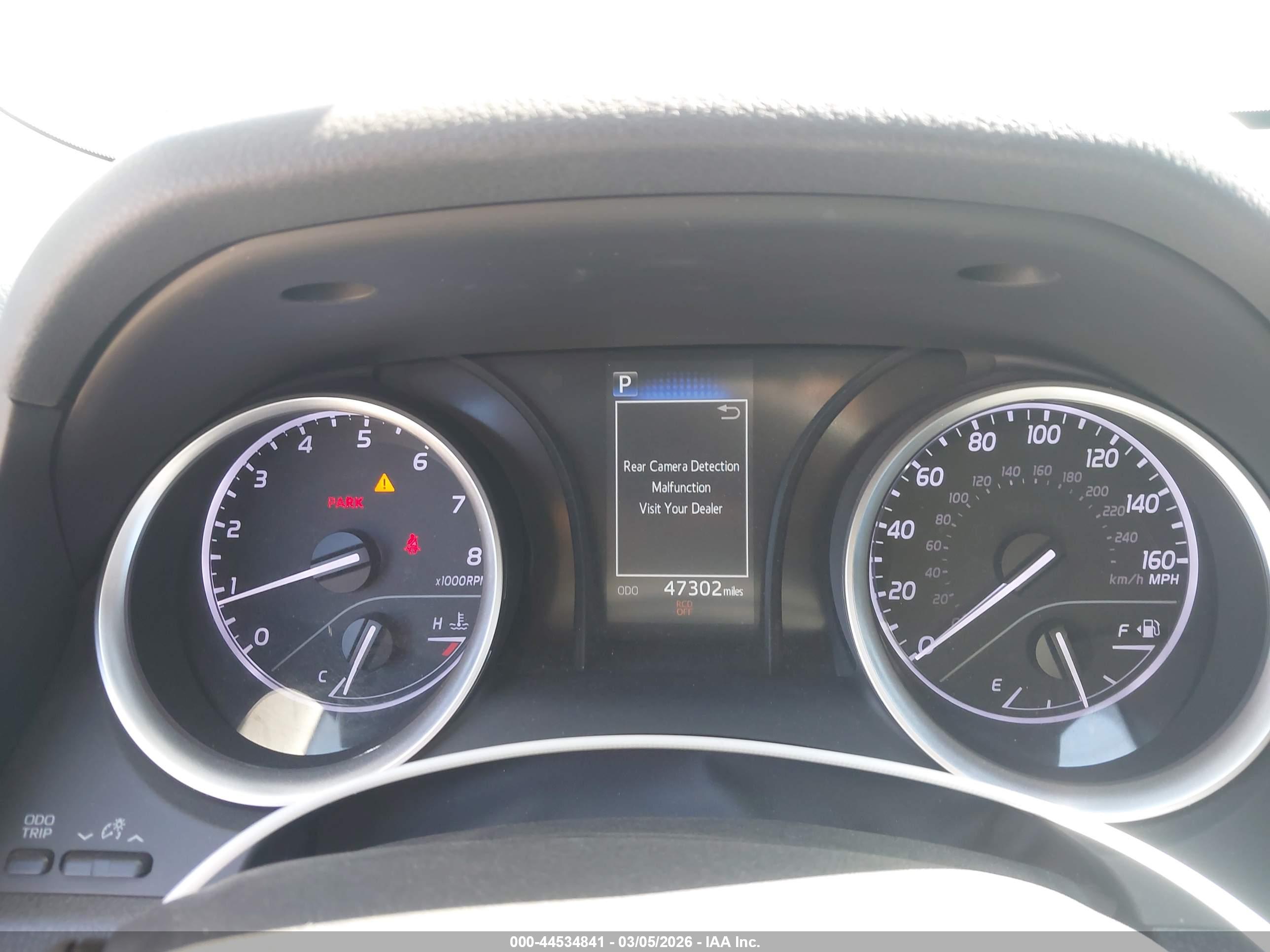 TOYOTA CAMRY image 7