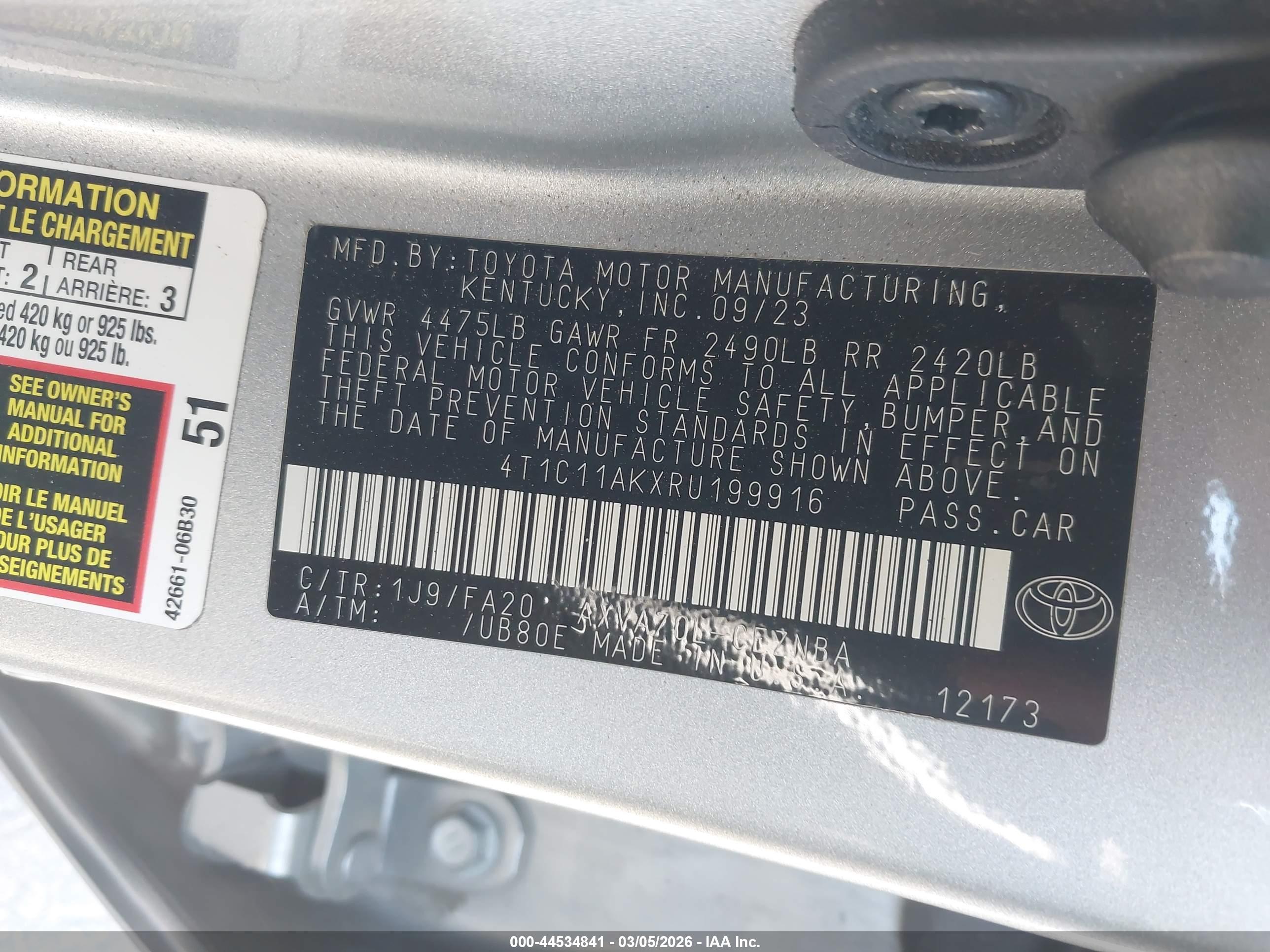 TOYOTA CAMRY image 9
