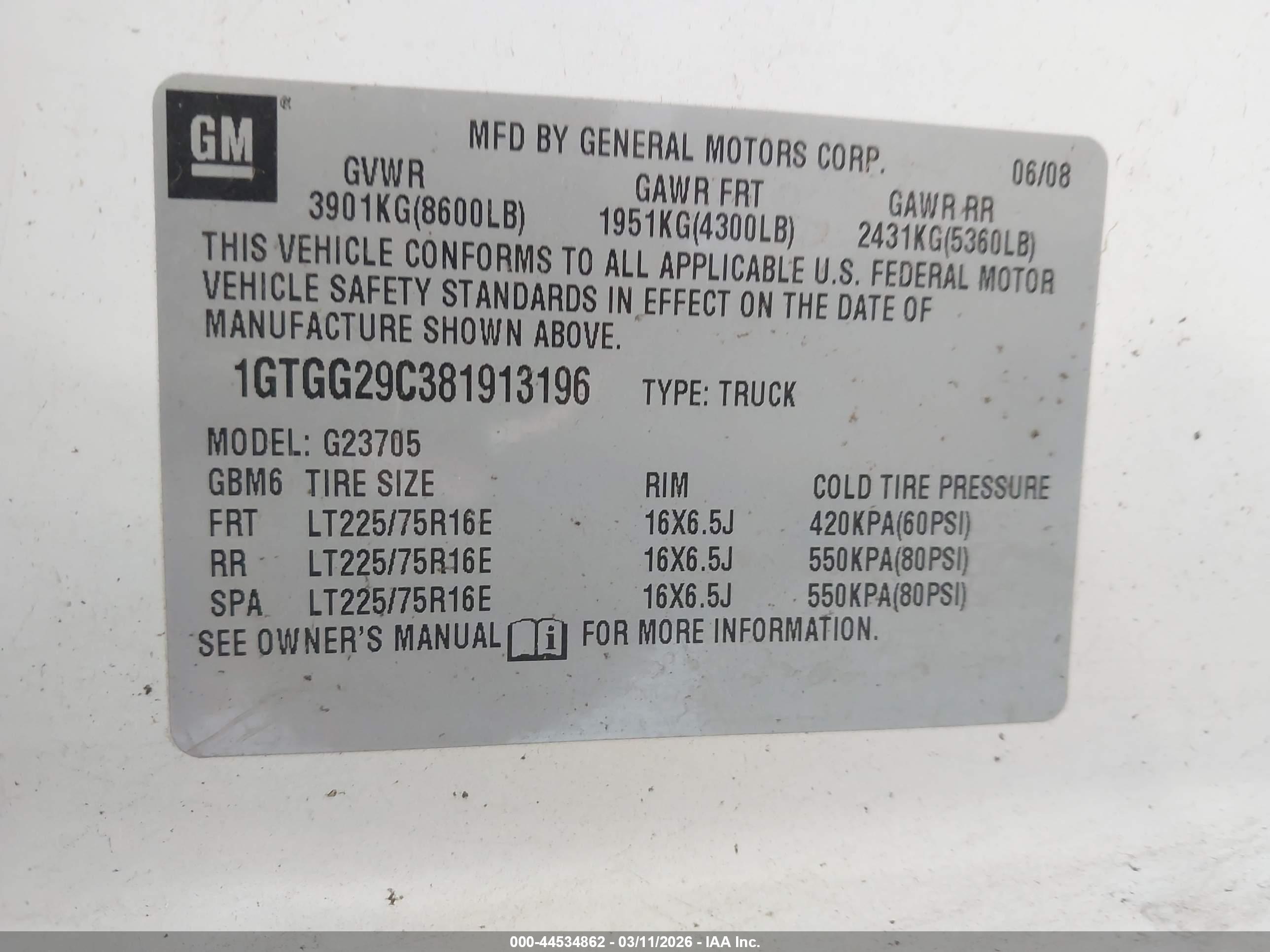 GMC SAVANA image 9