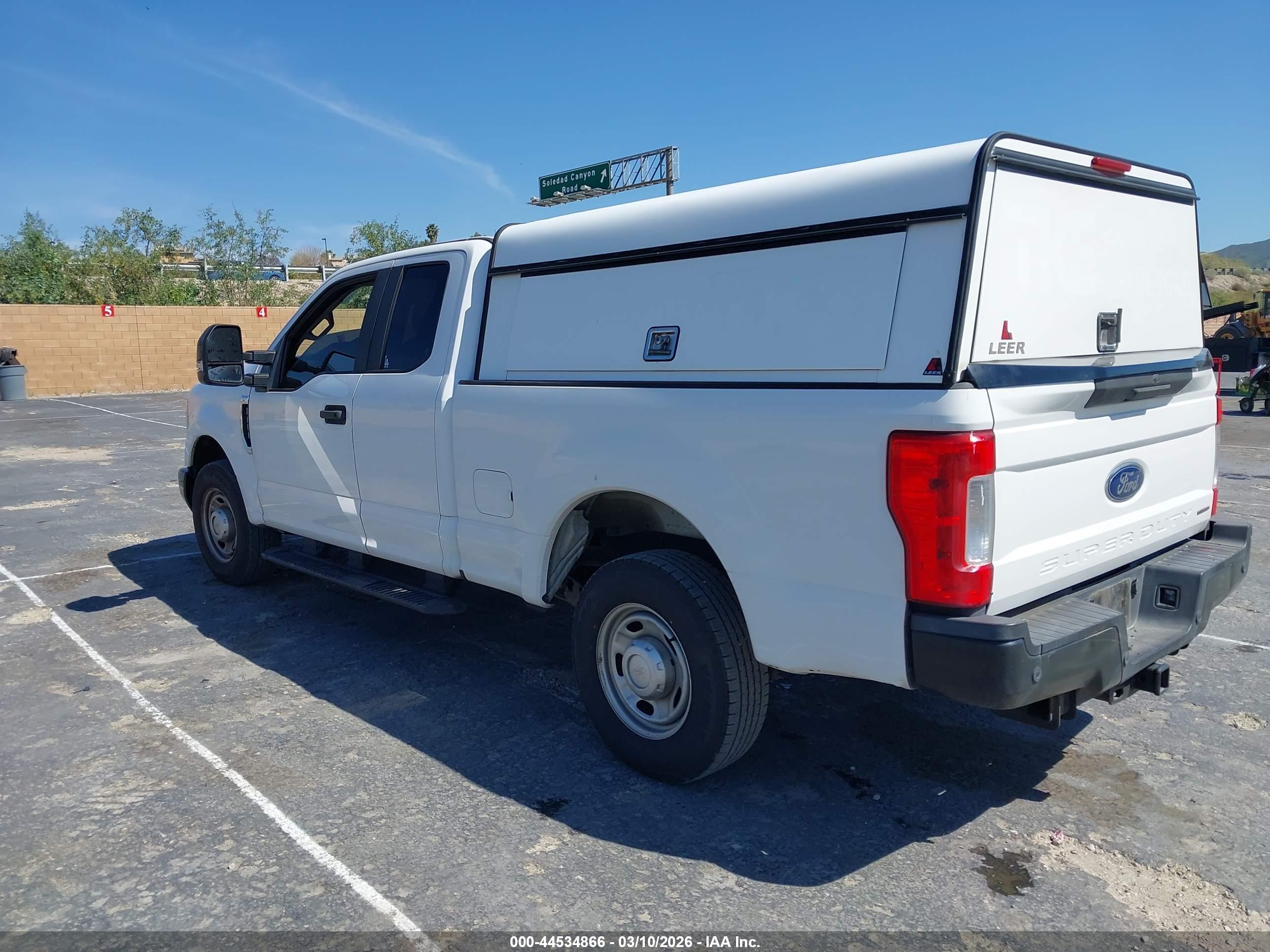 FORD F-250 image 3