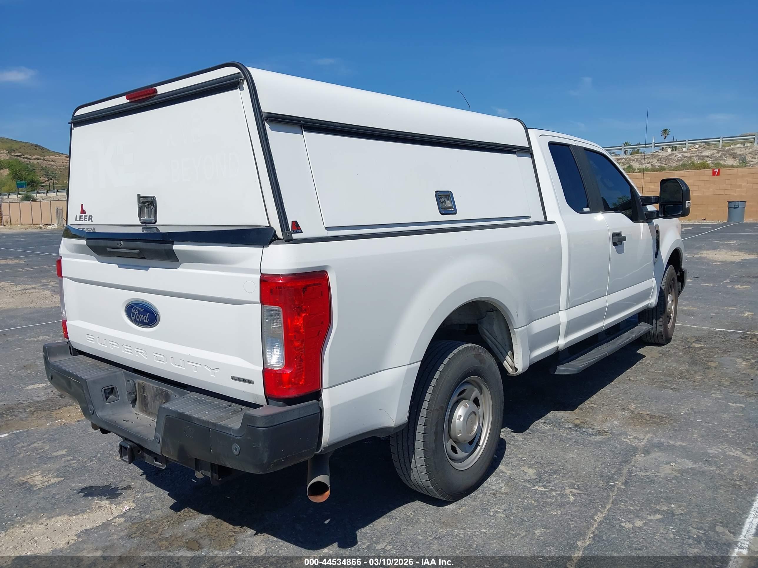 FORD F-250 image 4