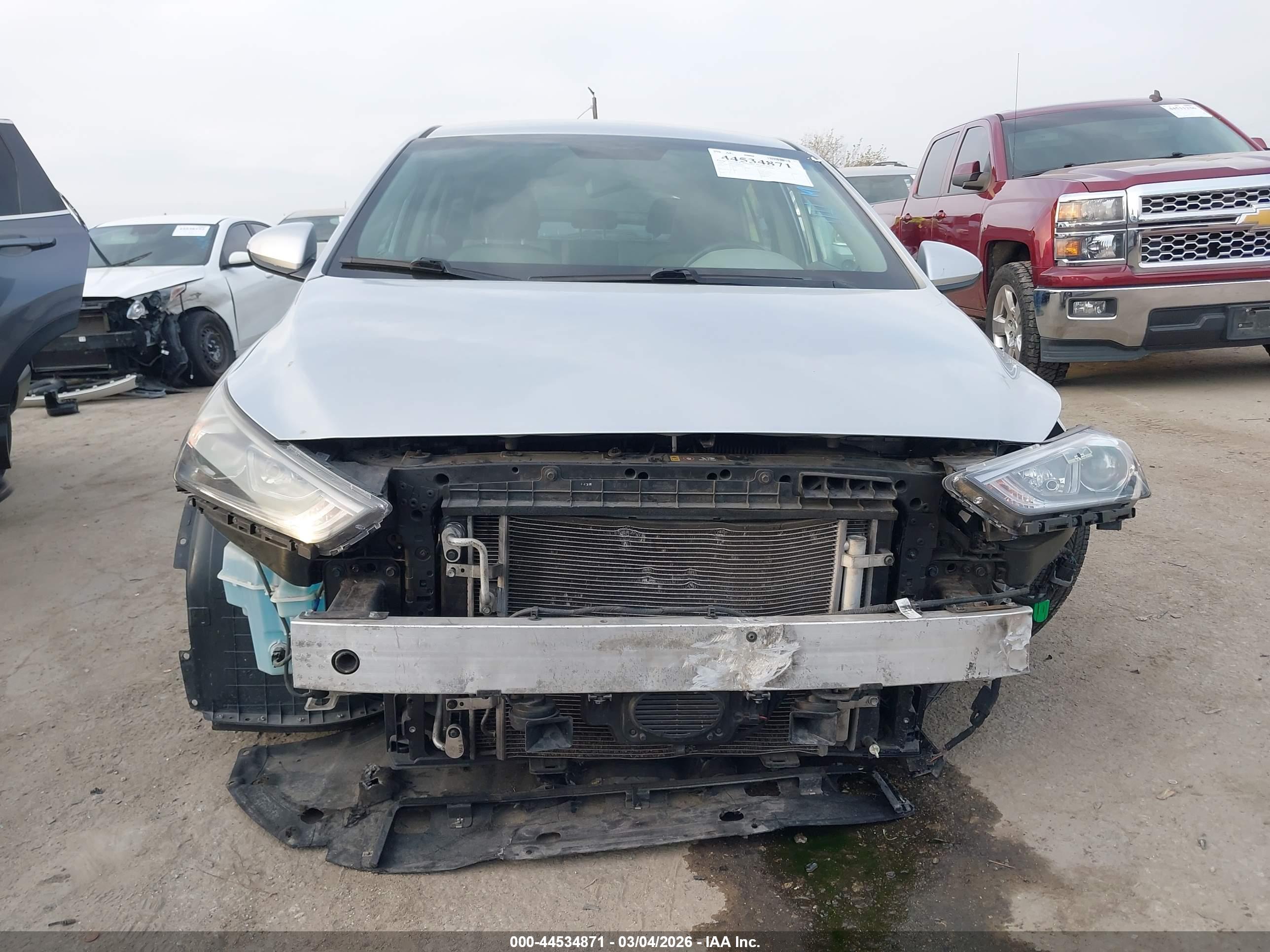 HYUNDAI IONIQ image 6