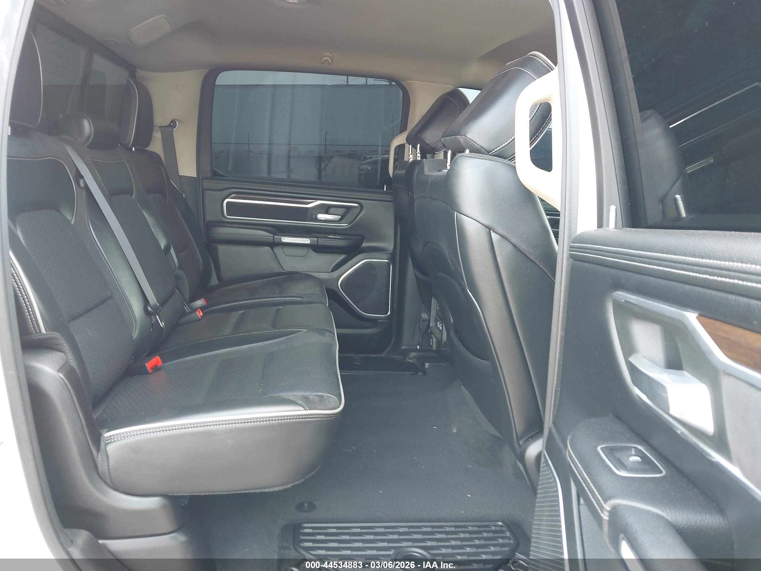 RAM 1500 image 8