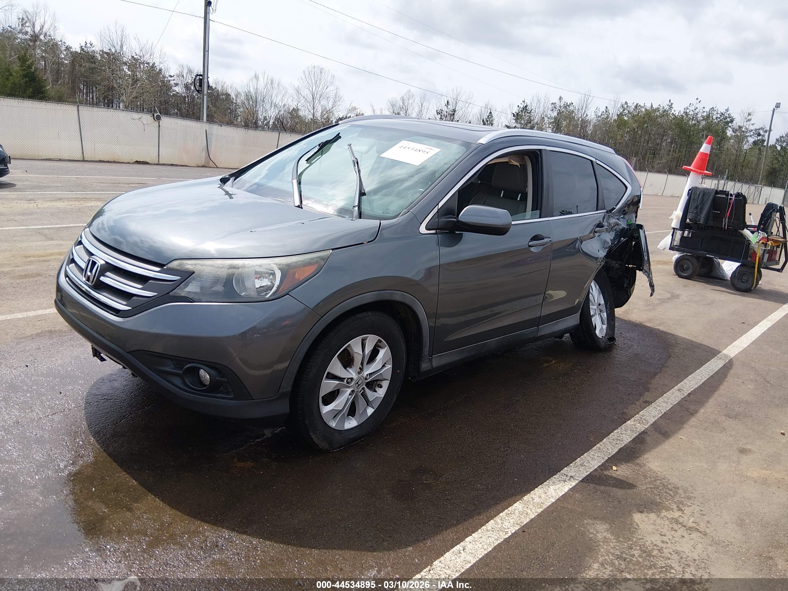 HONDA CR-V image 2