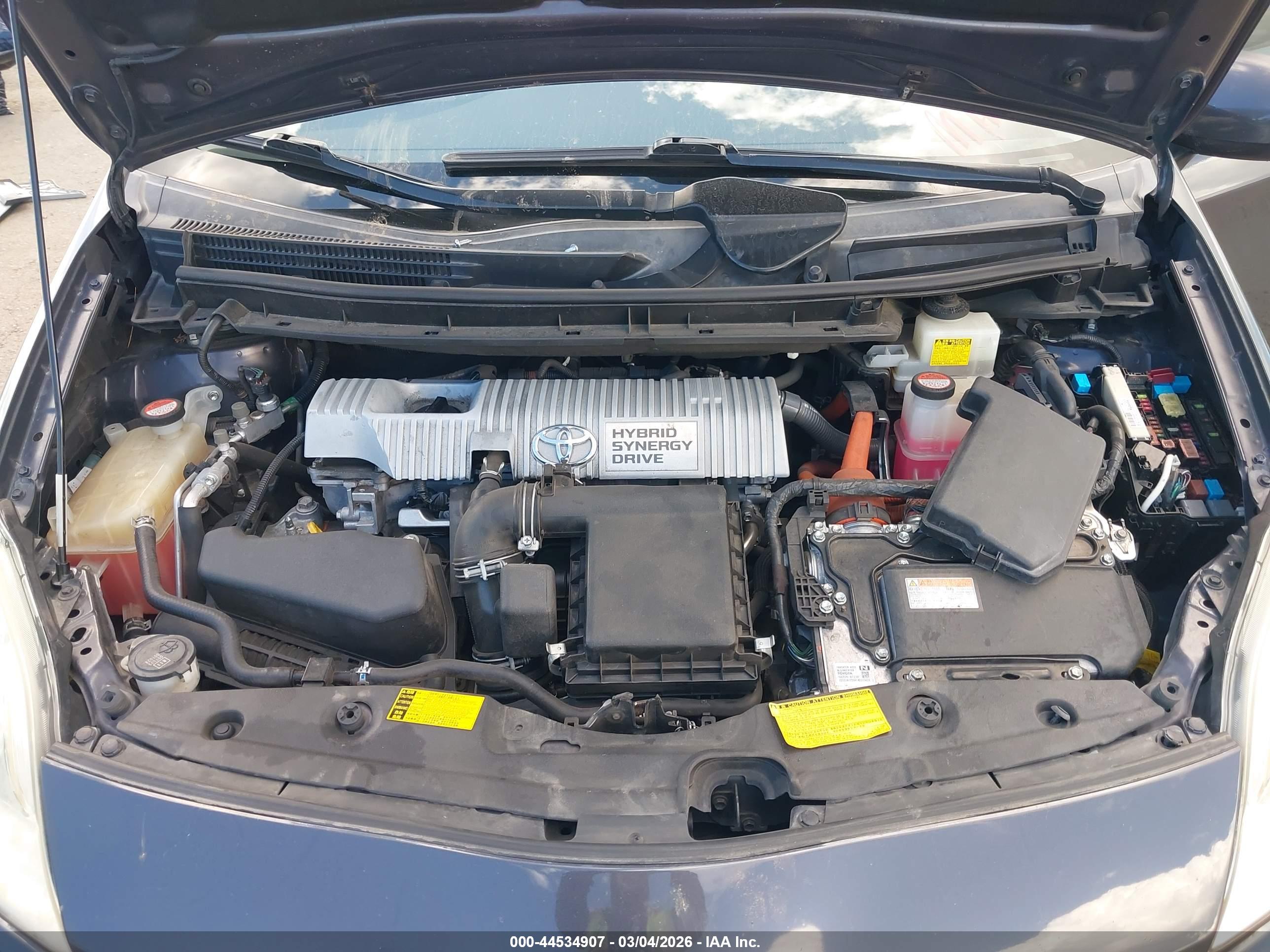TOYOTA PRIUS image 10