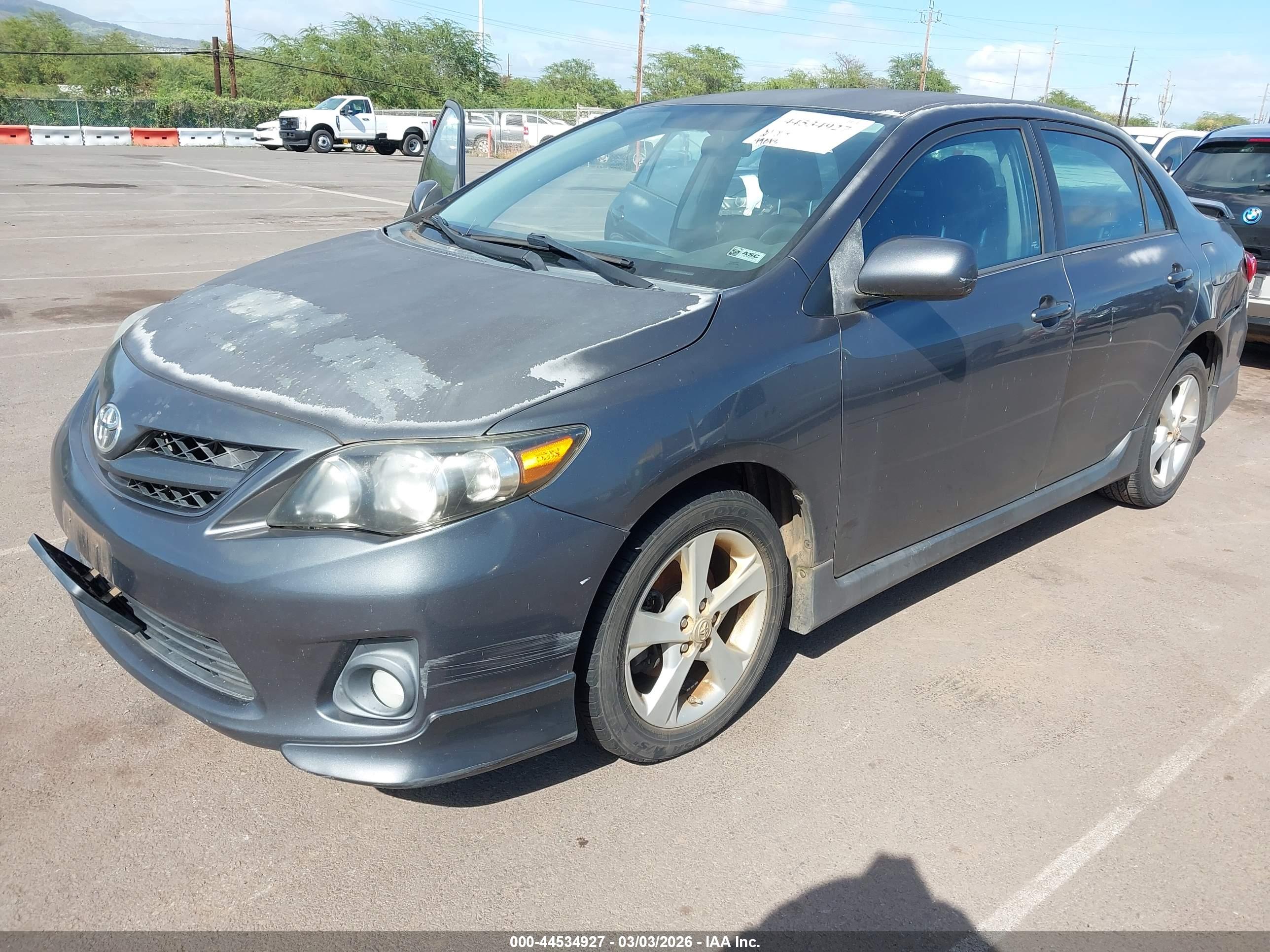 TOYOTA COROLLA image 2