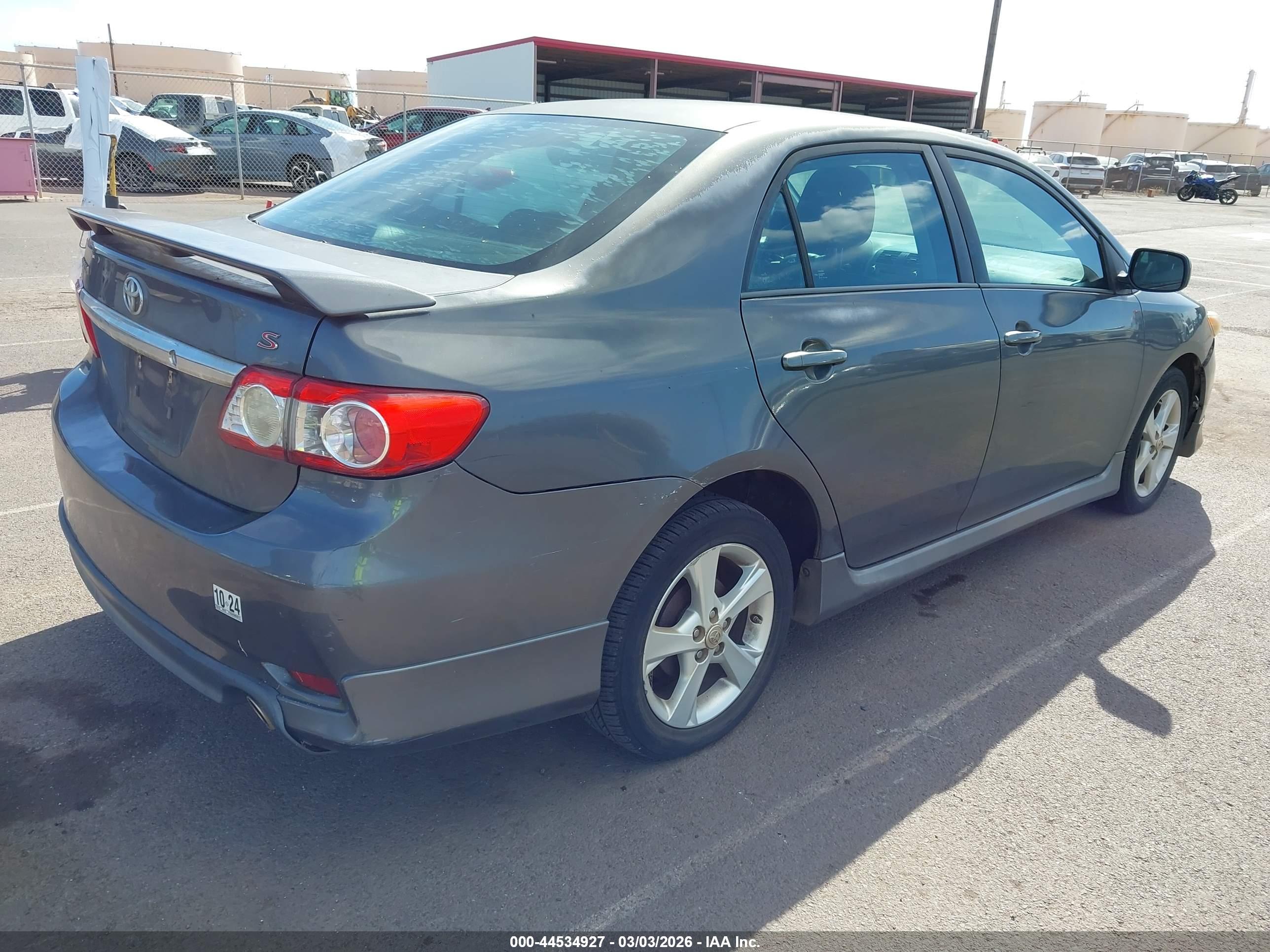 TOYOTA COROLLA image 4