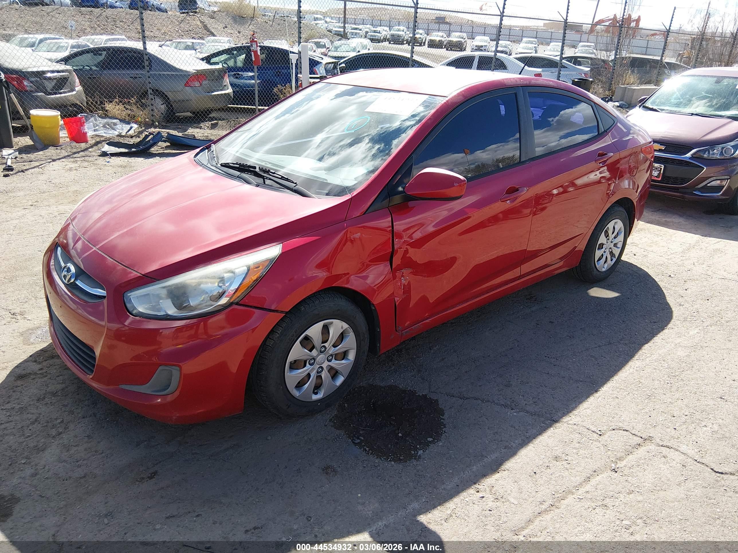 HYUNDAI ACCENT image 2